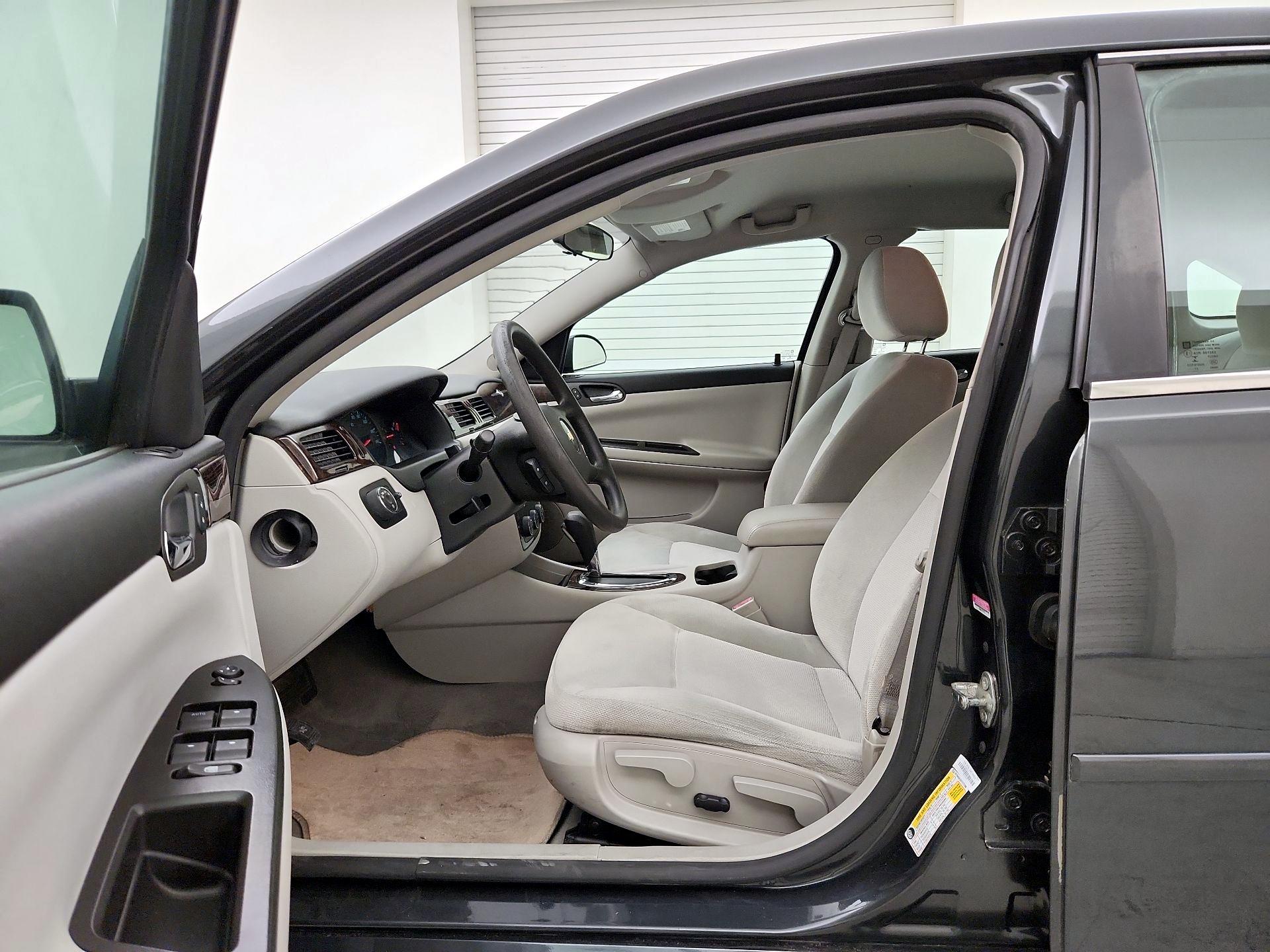 Thumbnail: 2015 Chevrolet Impala - 11