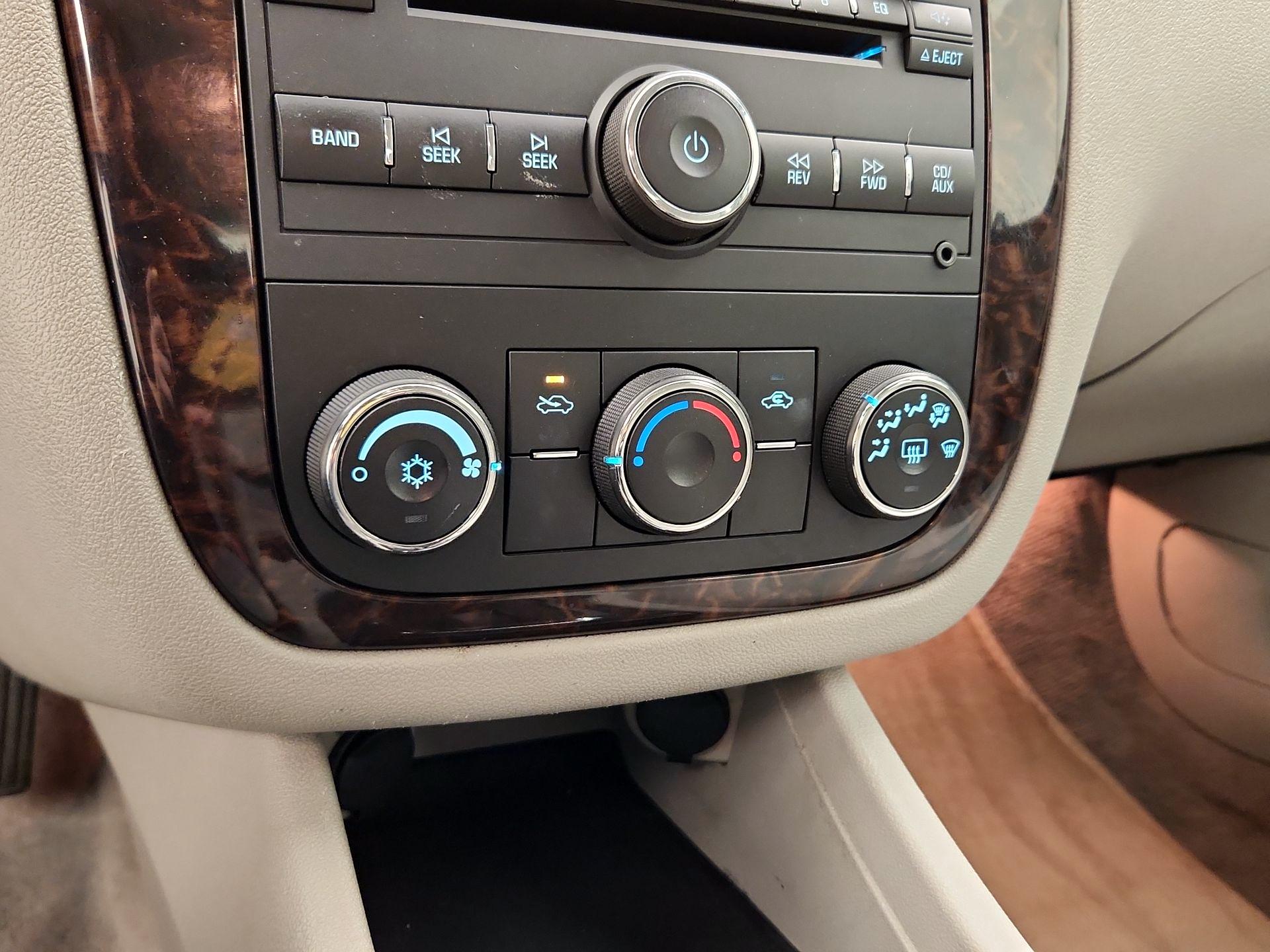 Thumbnail: 2015 Chevrolet Impala - 15