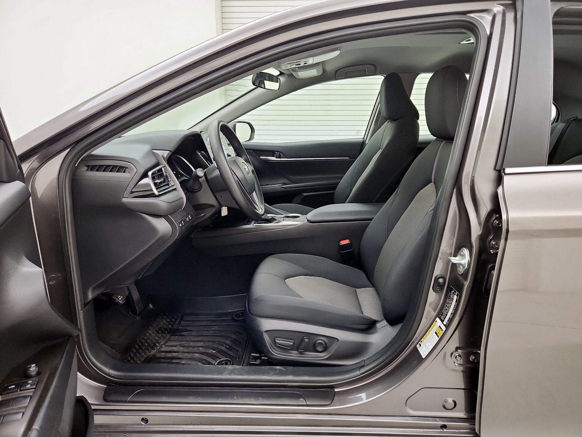 Thumbnail: 2023 Toyota Camry - 11