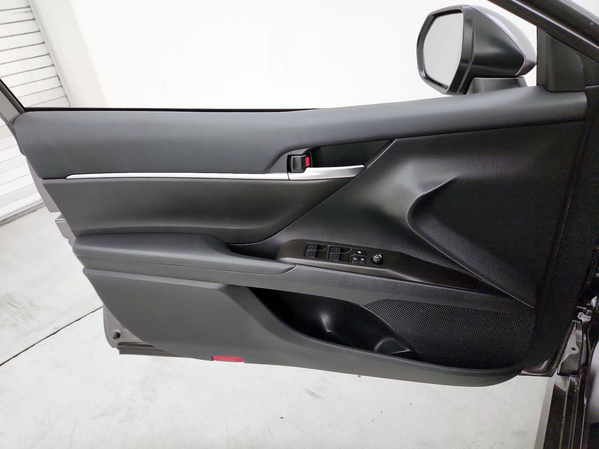 Thumbnail: 2023 Toyota Camry - 12