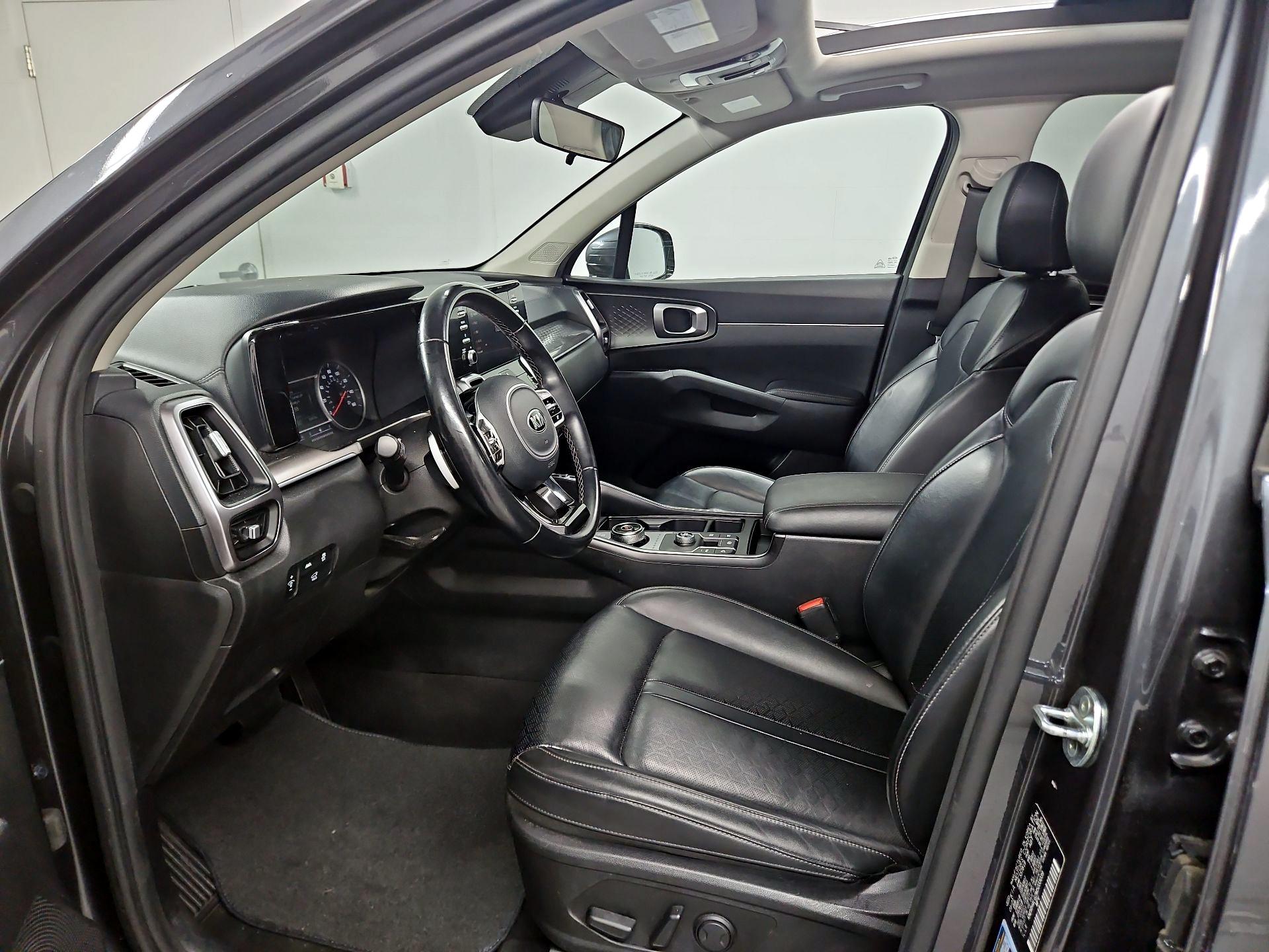 Thumbnail: 2021 Kia Sorento - 11