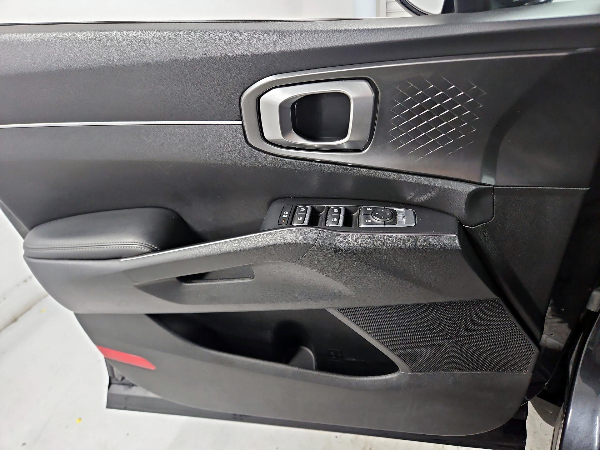 Thumbnail: 2021 Kia Sorento - 12