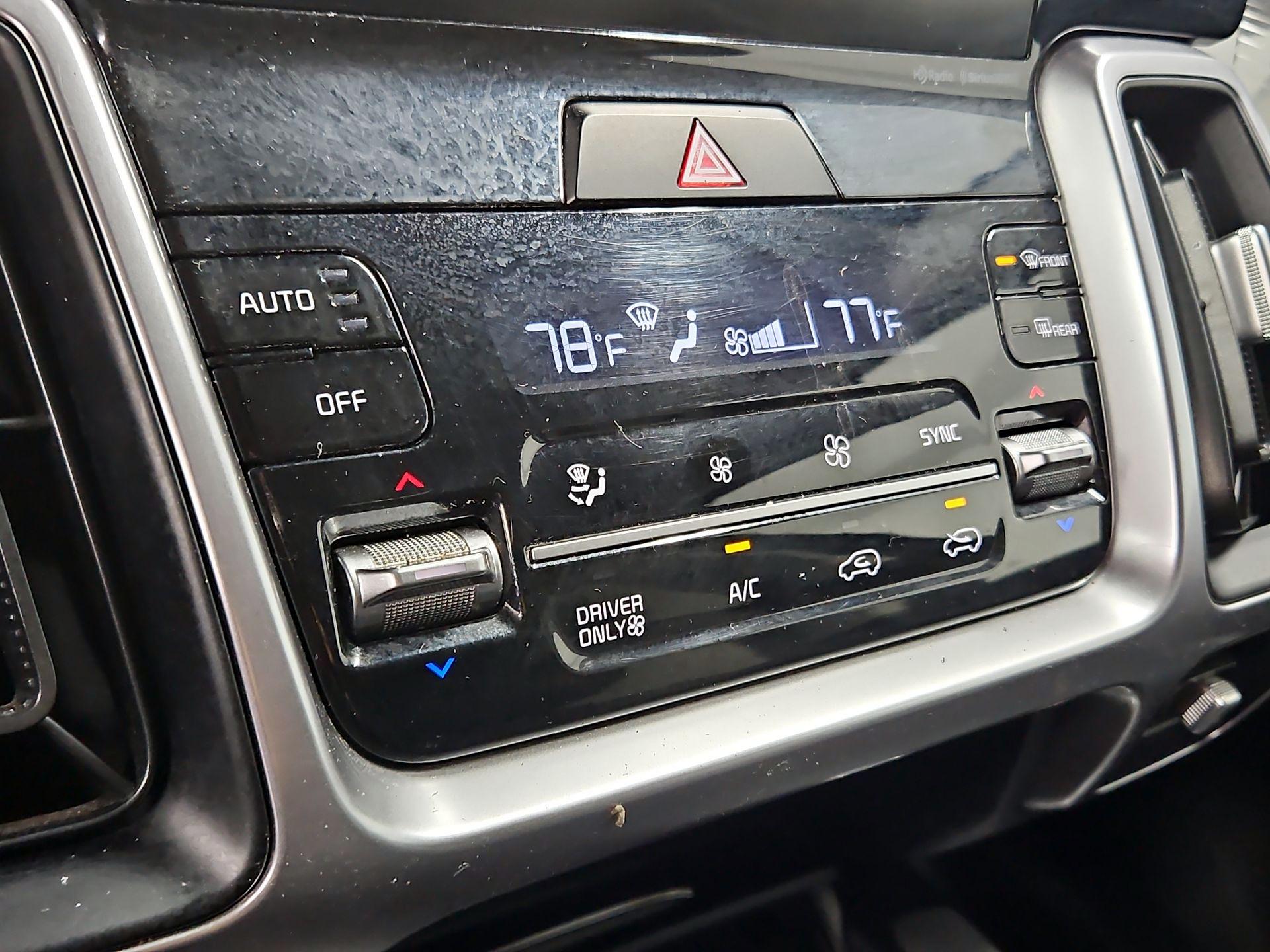 Thumbnail: 2021 Kia Sorento - 16