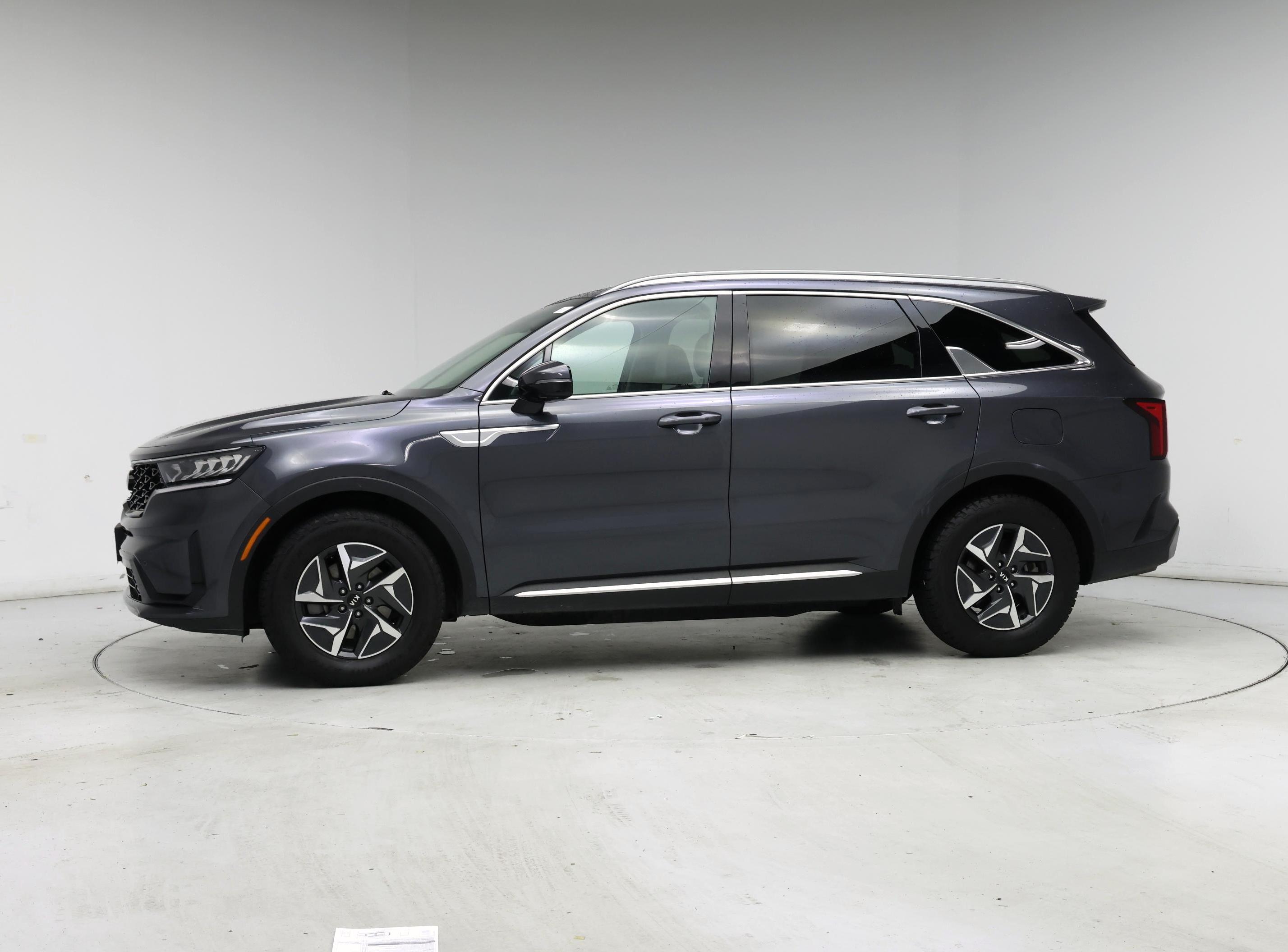 Thumbnail: 2021 Kia Sorento - 3