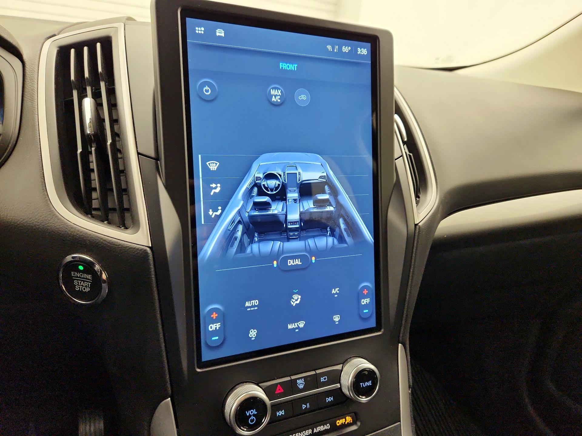 Thumbnail: 2022 Ford Edge - 16