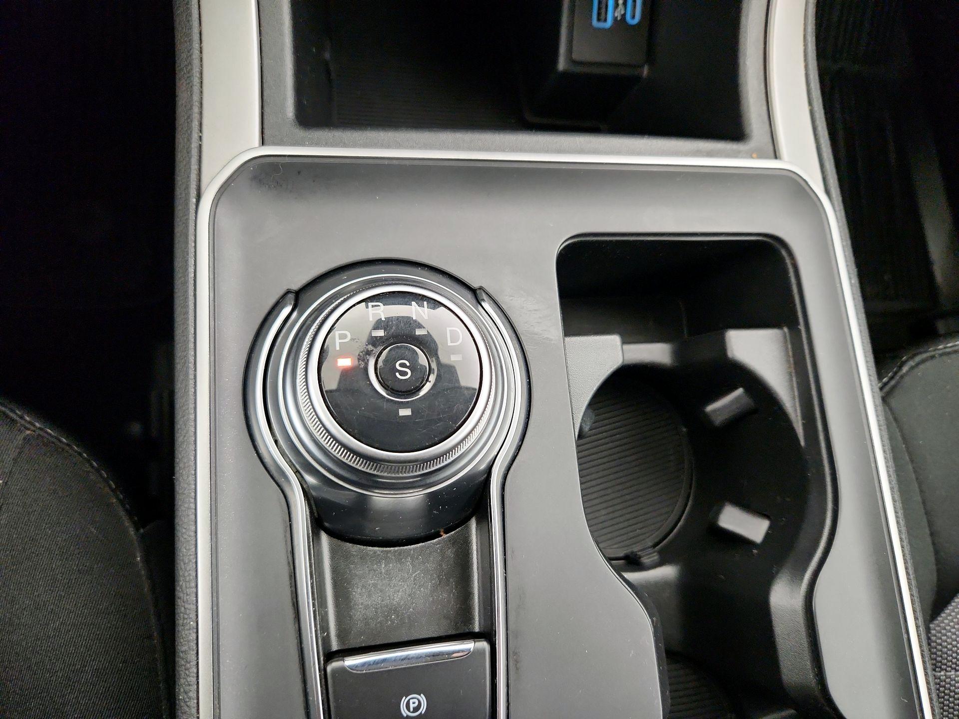 Thumbnail: 2022 Ford Edge - 17