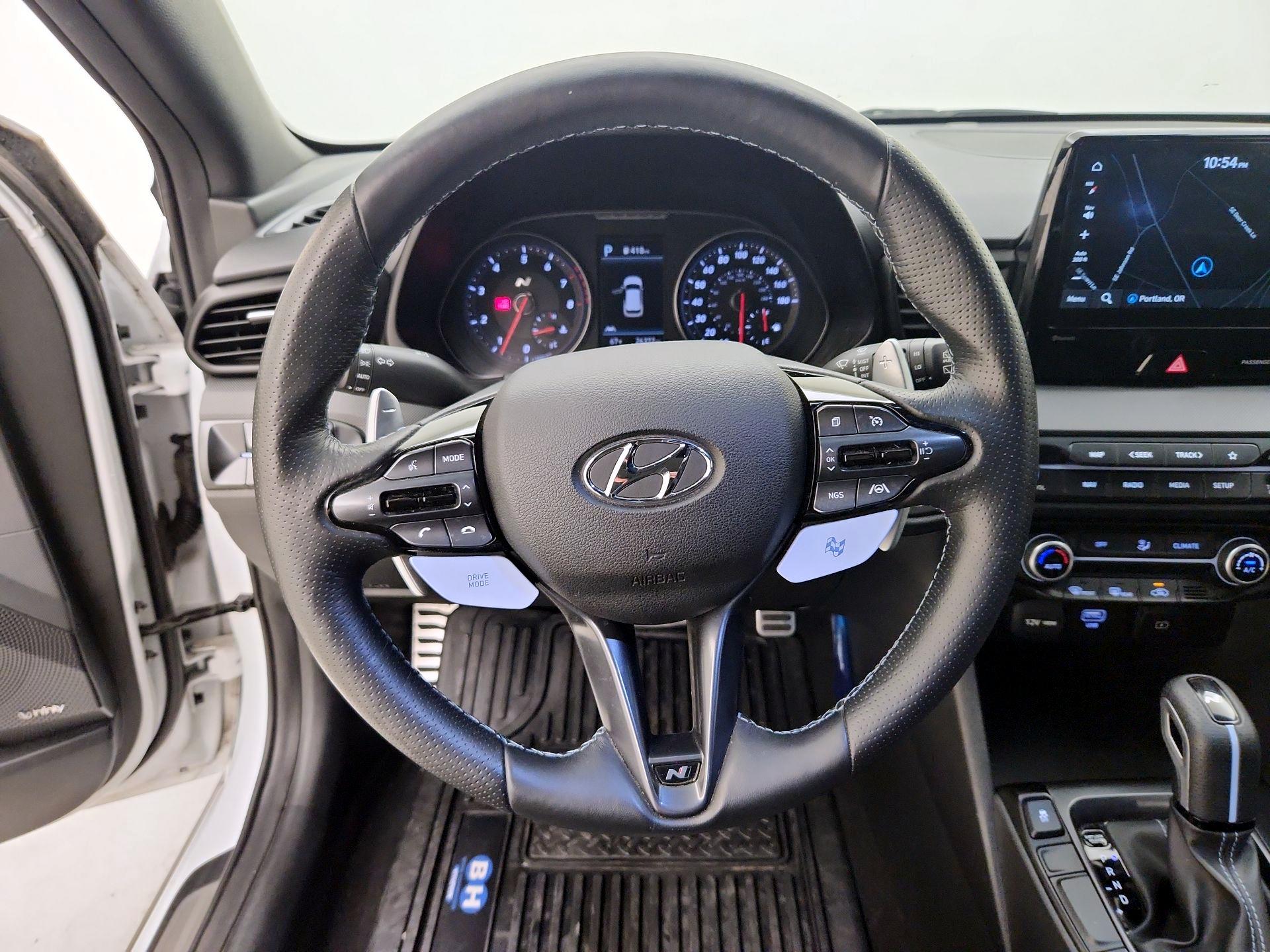 Thumbnail: 2022 Hyundai Veloster - 10