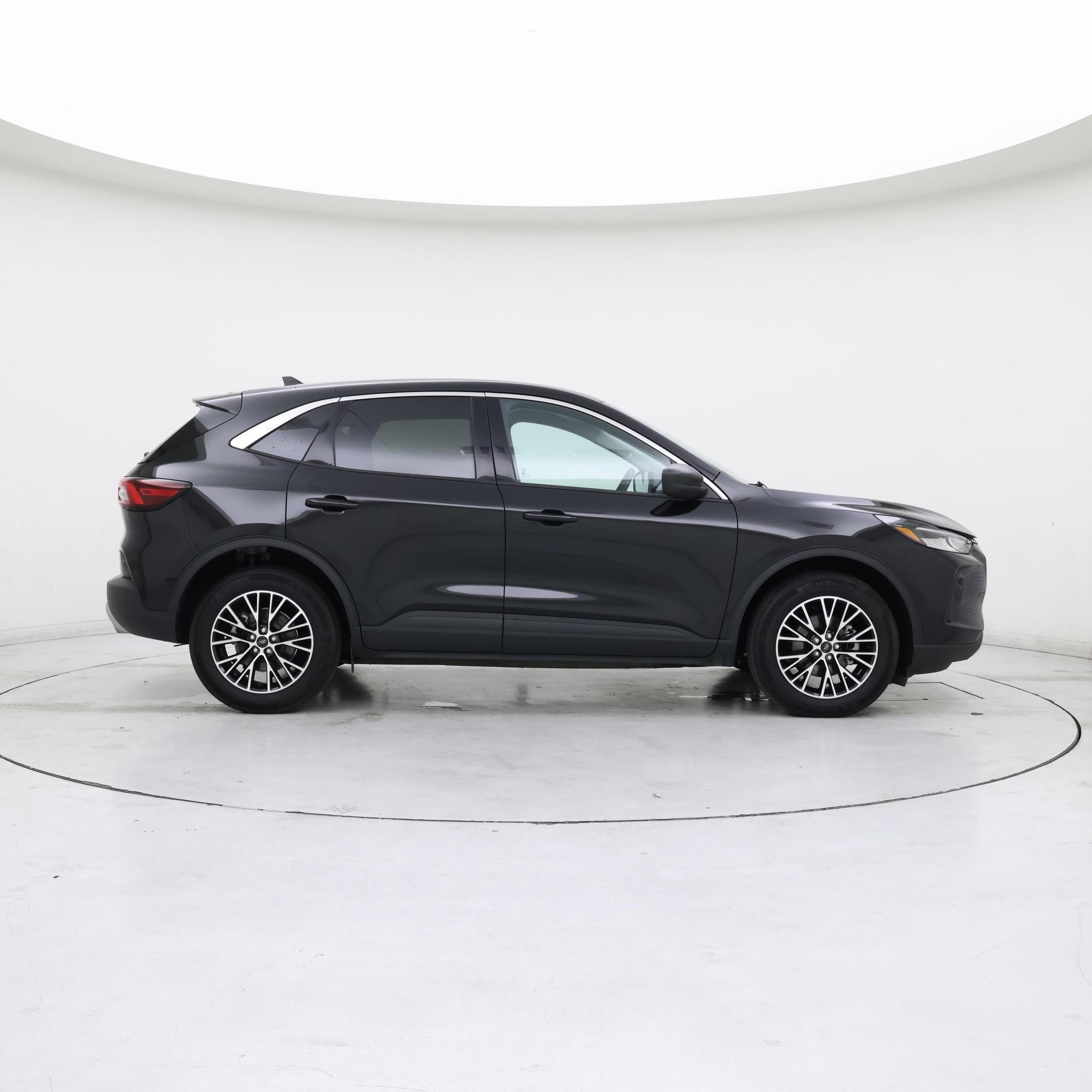 Thumbnail: 2023 Ford Escape - 7