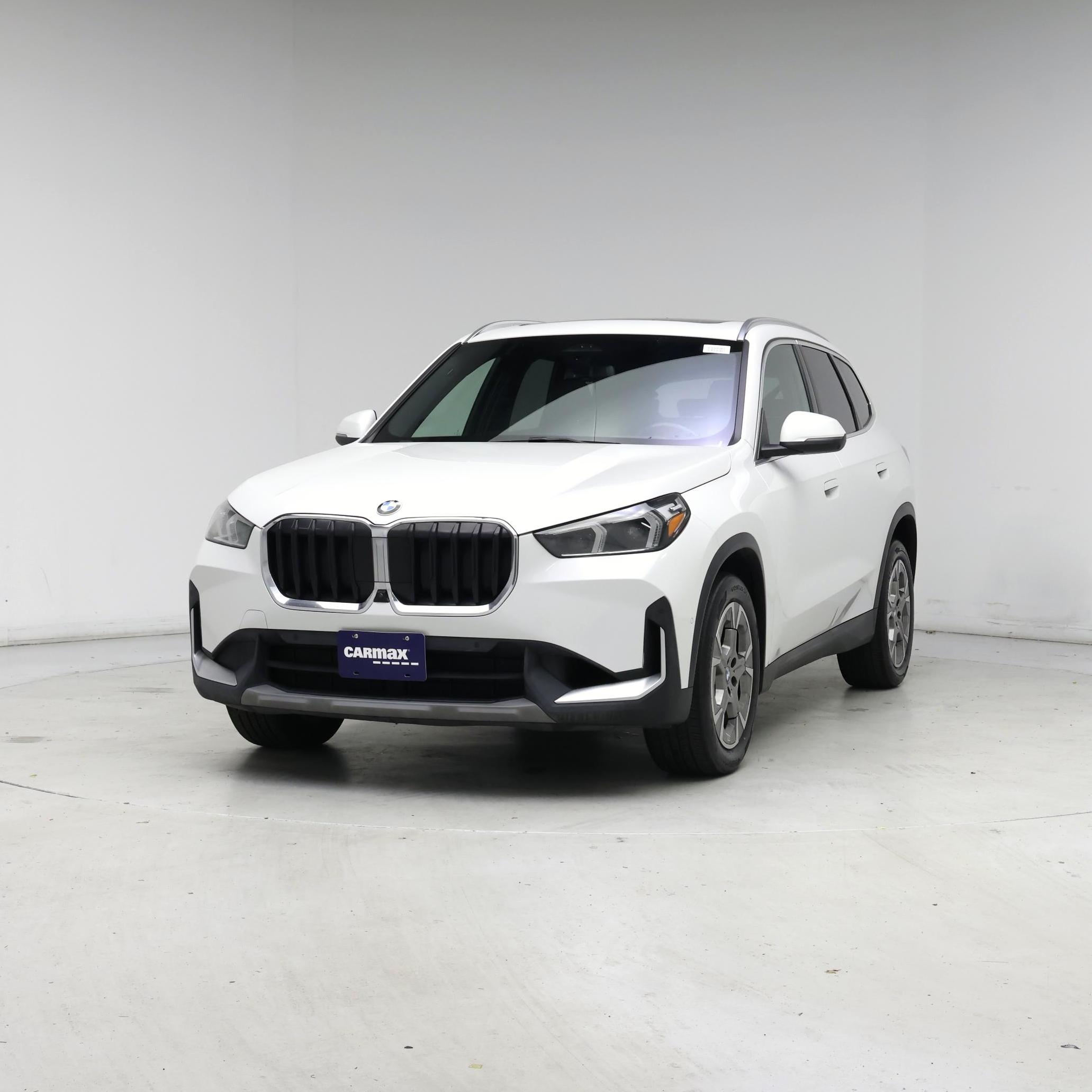 Thumbnail: 2023 BMW X1 - 4