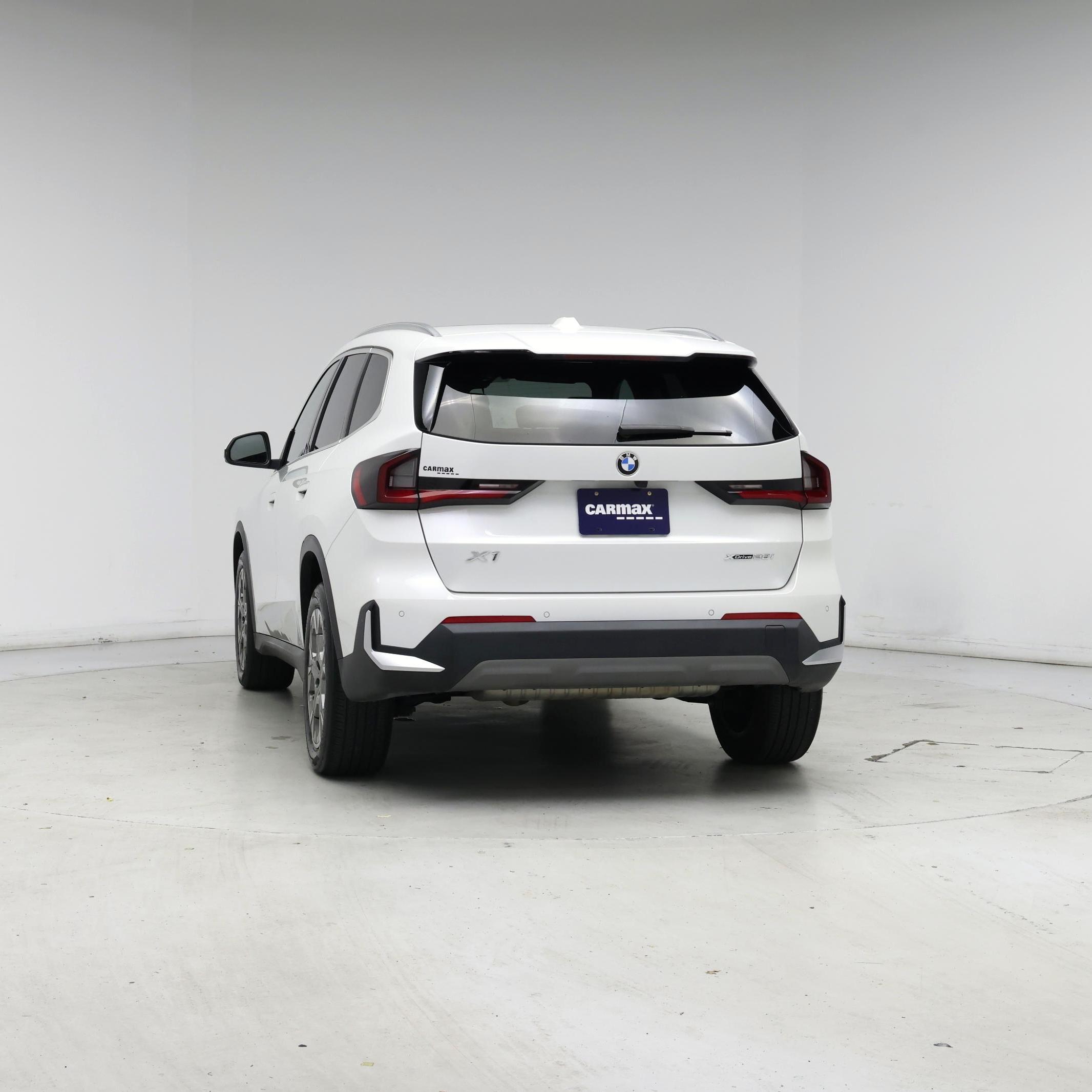 Thumbnail: 2023 BMW X1 - 6