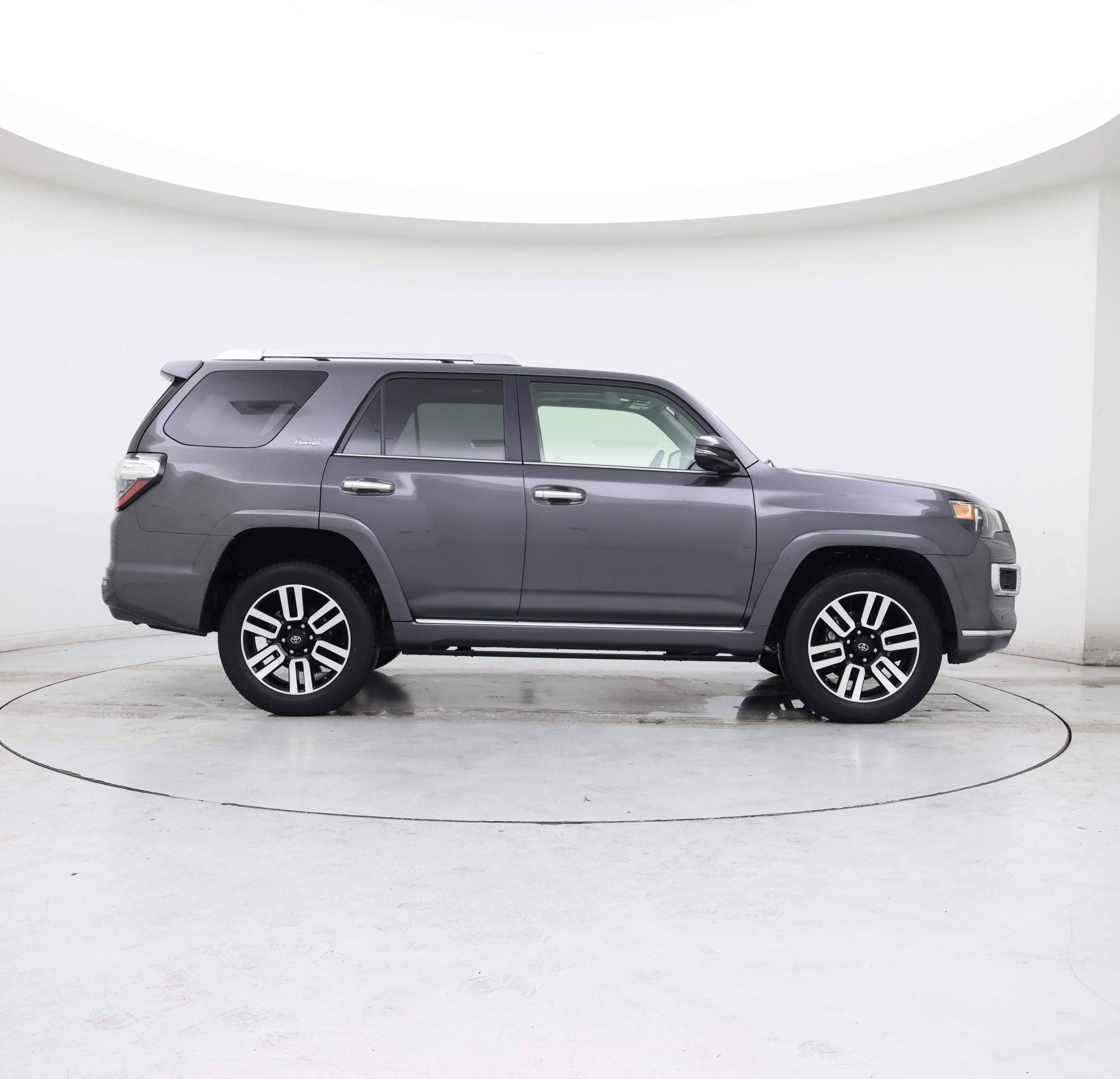 Thumbnail: 2019 Toyota 4Runner - 7
