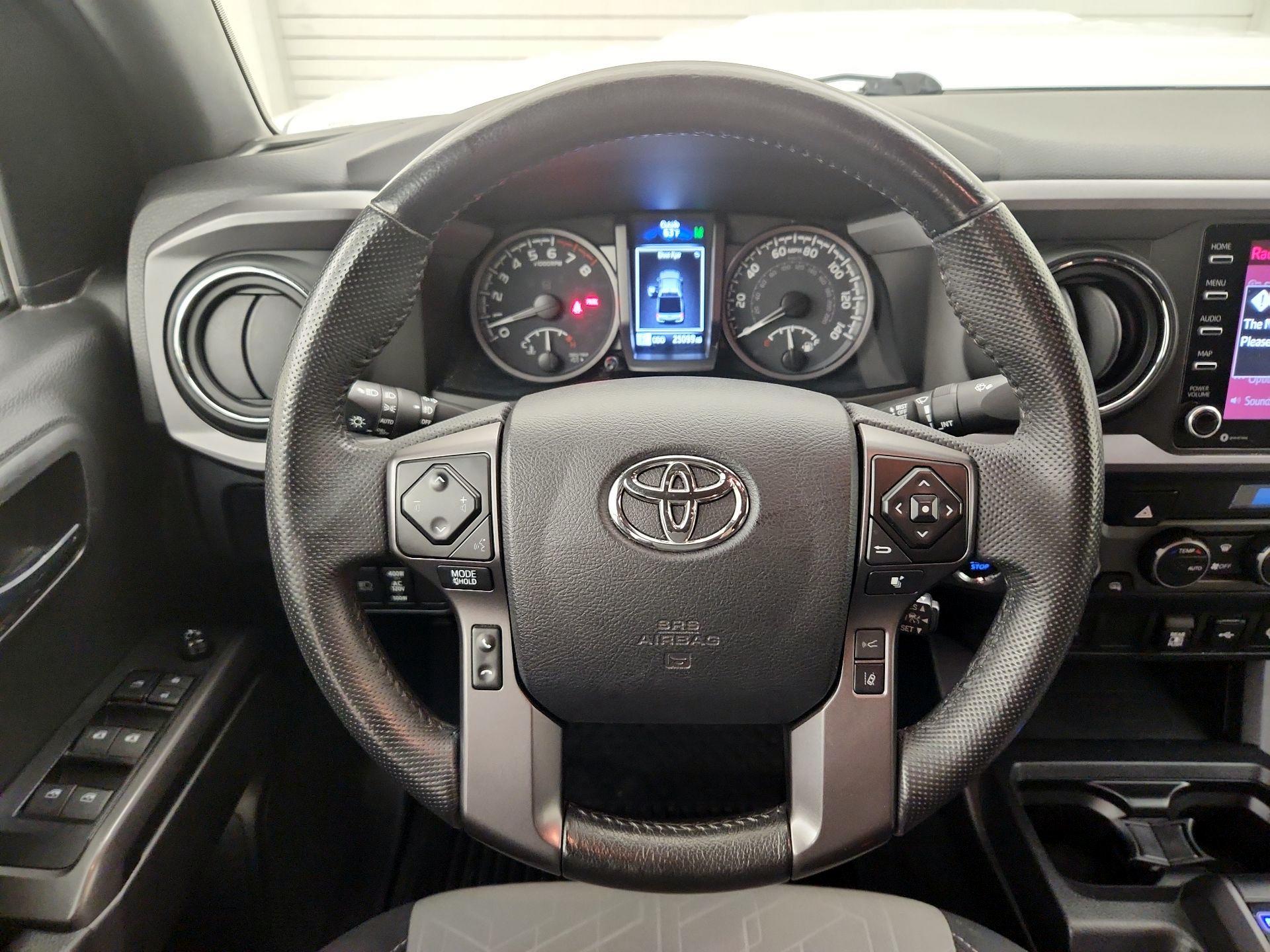 Thumbnail: 2022 Toyota Tacoma - 10