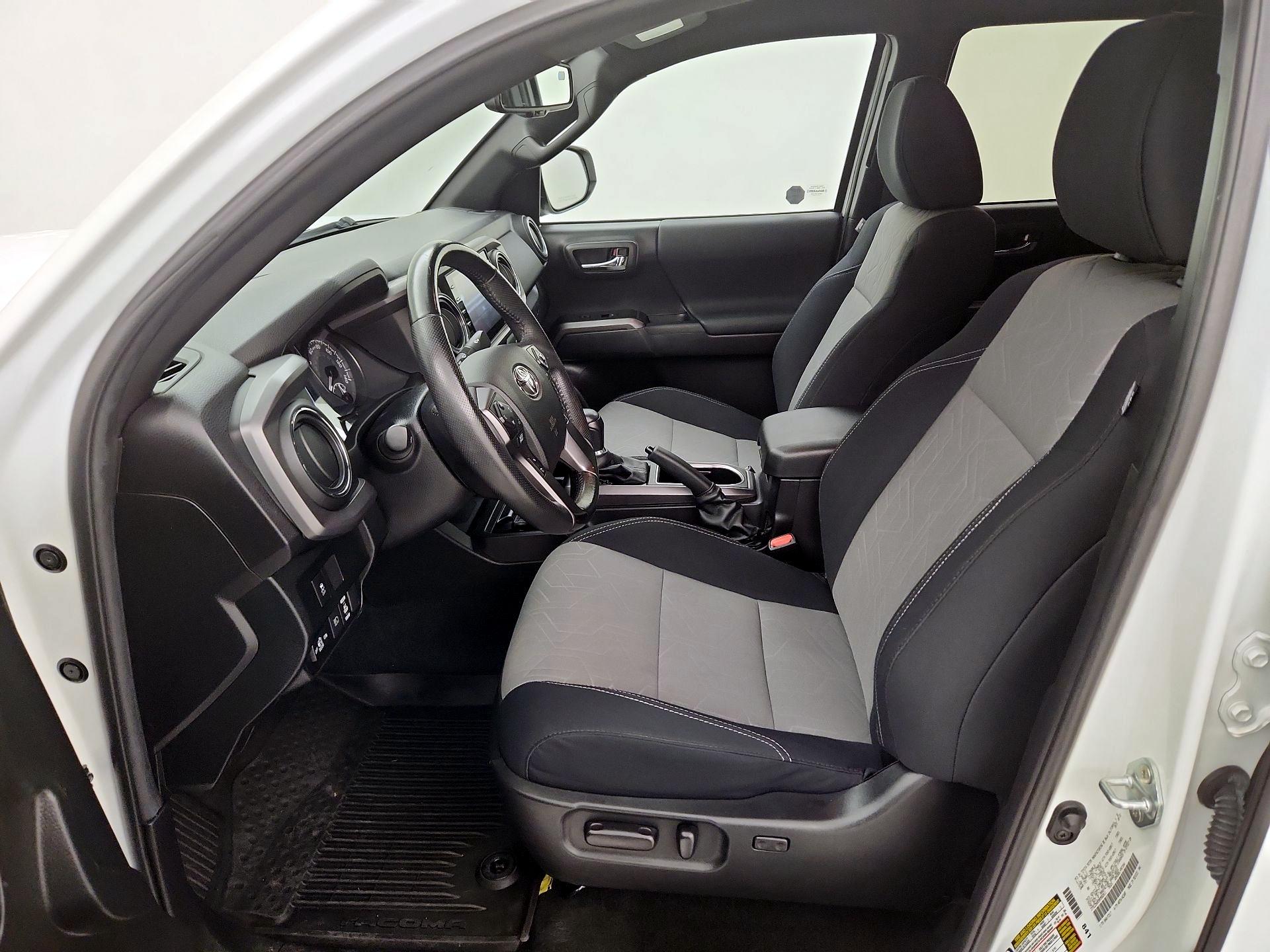 Thumbnail: 2022 Toyota Tacoma - 11