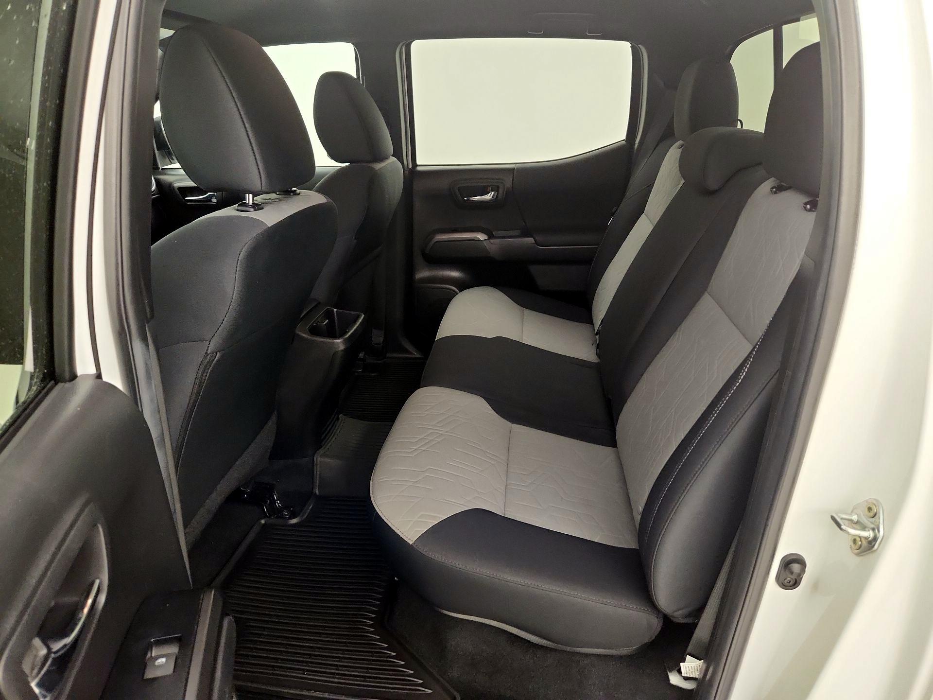 Thumbnail: 2022 Toyota Tacoma - 19