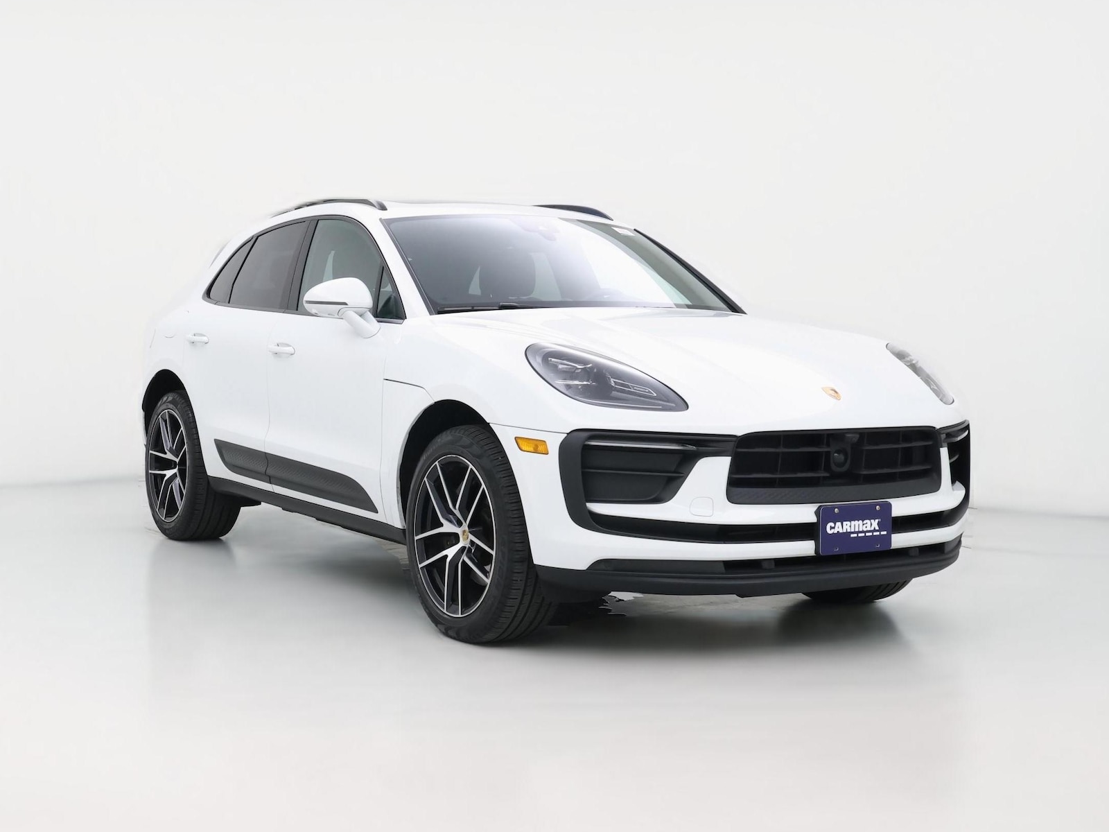2023 Porsche Macan Base