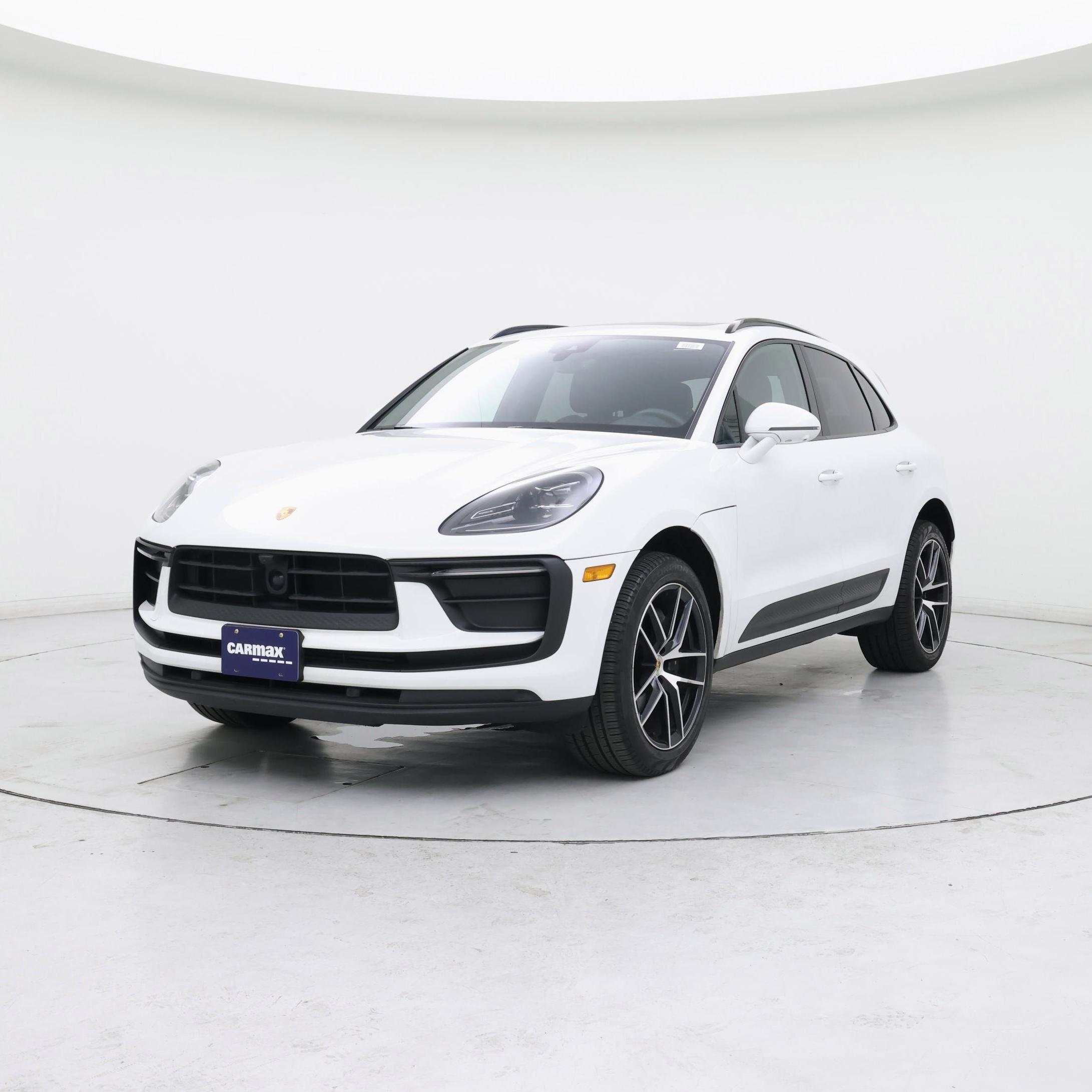 Thumbnail: 2023 Porsche Macan - 4
