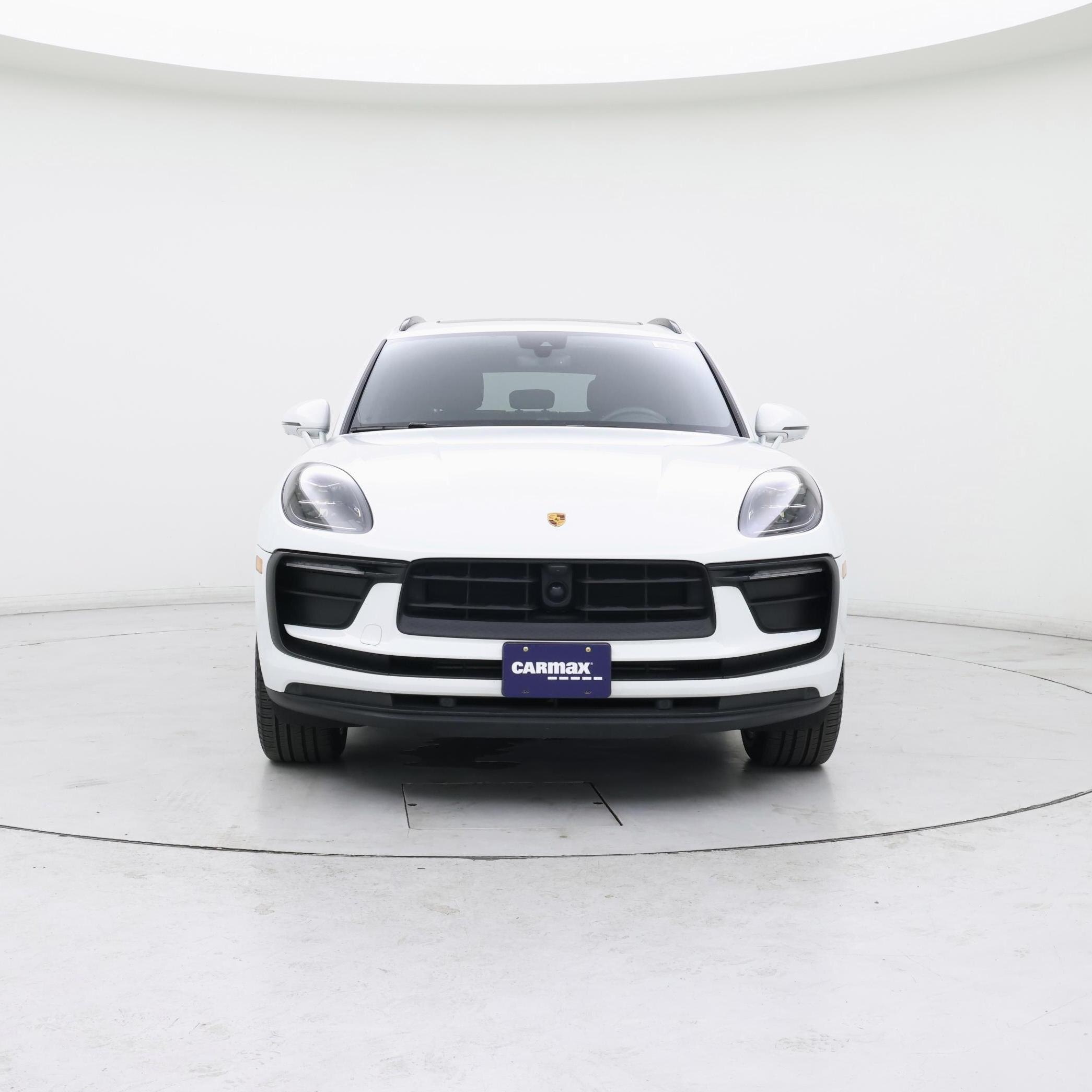 Thumbnail: 2023 Porsche Macan - 5