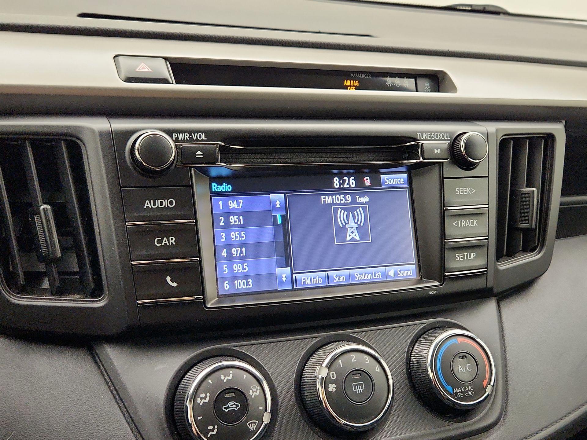 Thumbnail: 2018 Toyota RAV4 - 15