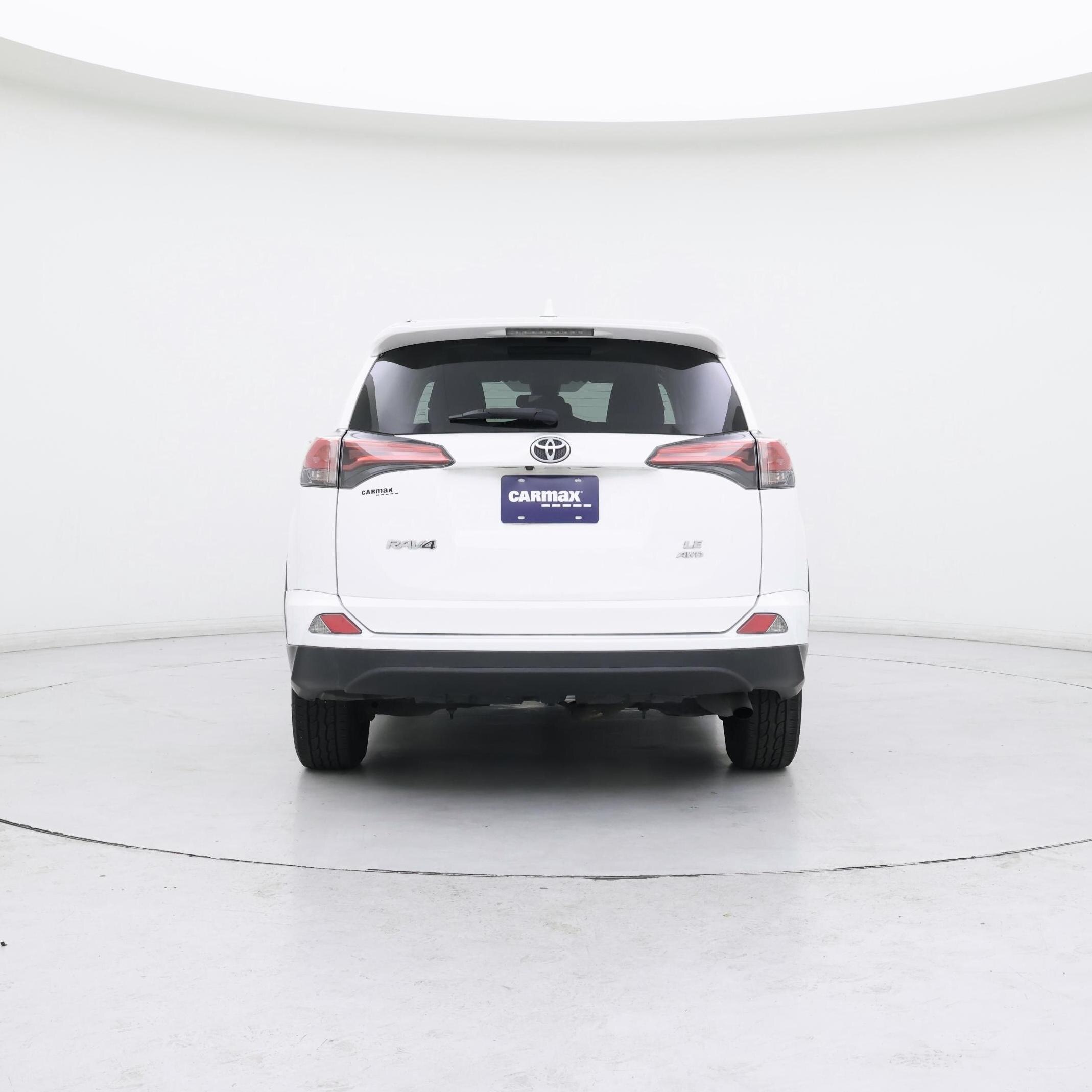 Thumbnail: 2018 Toyota RAV4 - 6