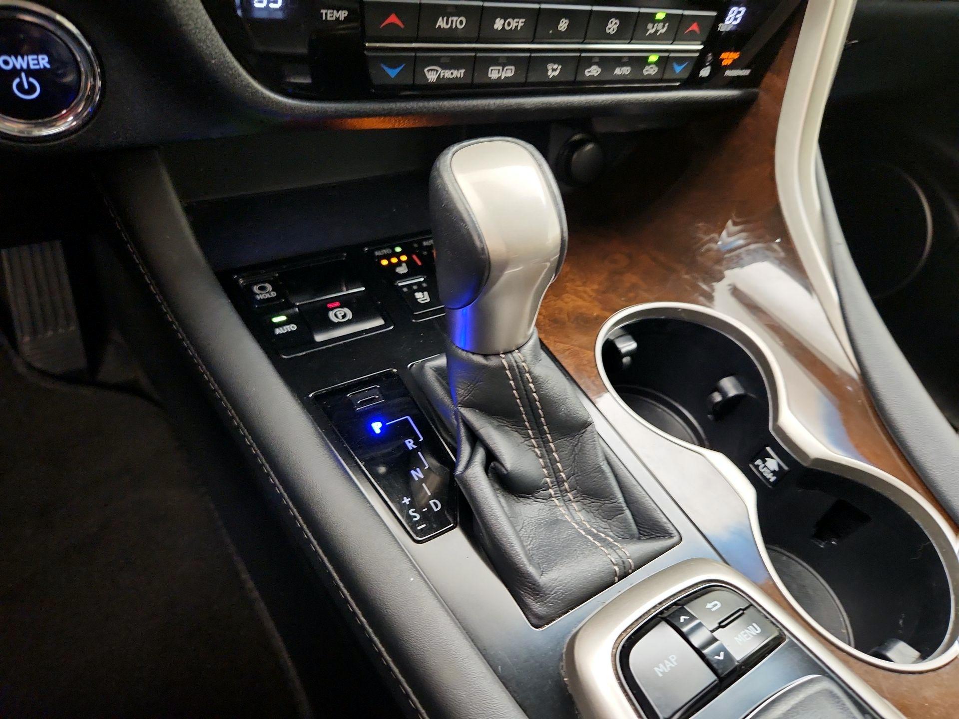 Thumbnail: 2017 Lexus RX - 18