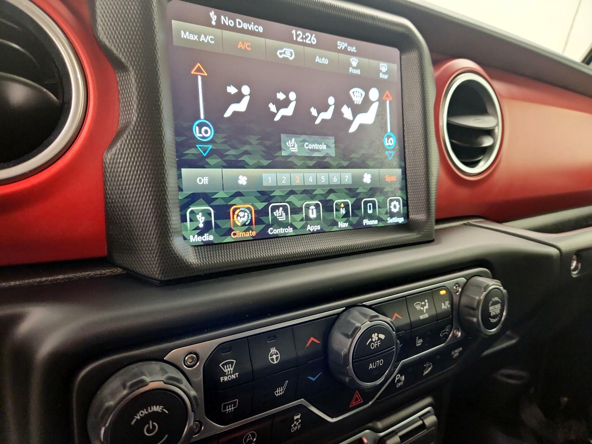 Thumbnail: 2019 Jeep Wrangler - 17