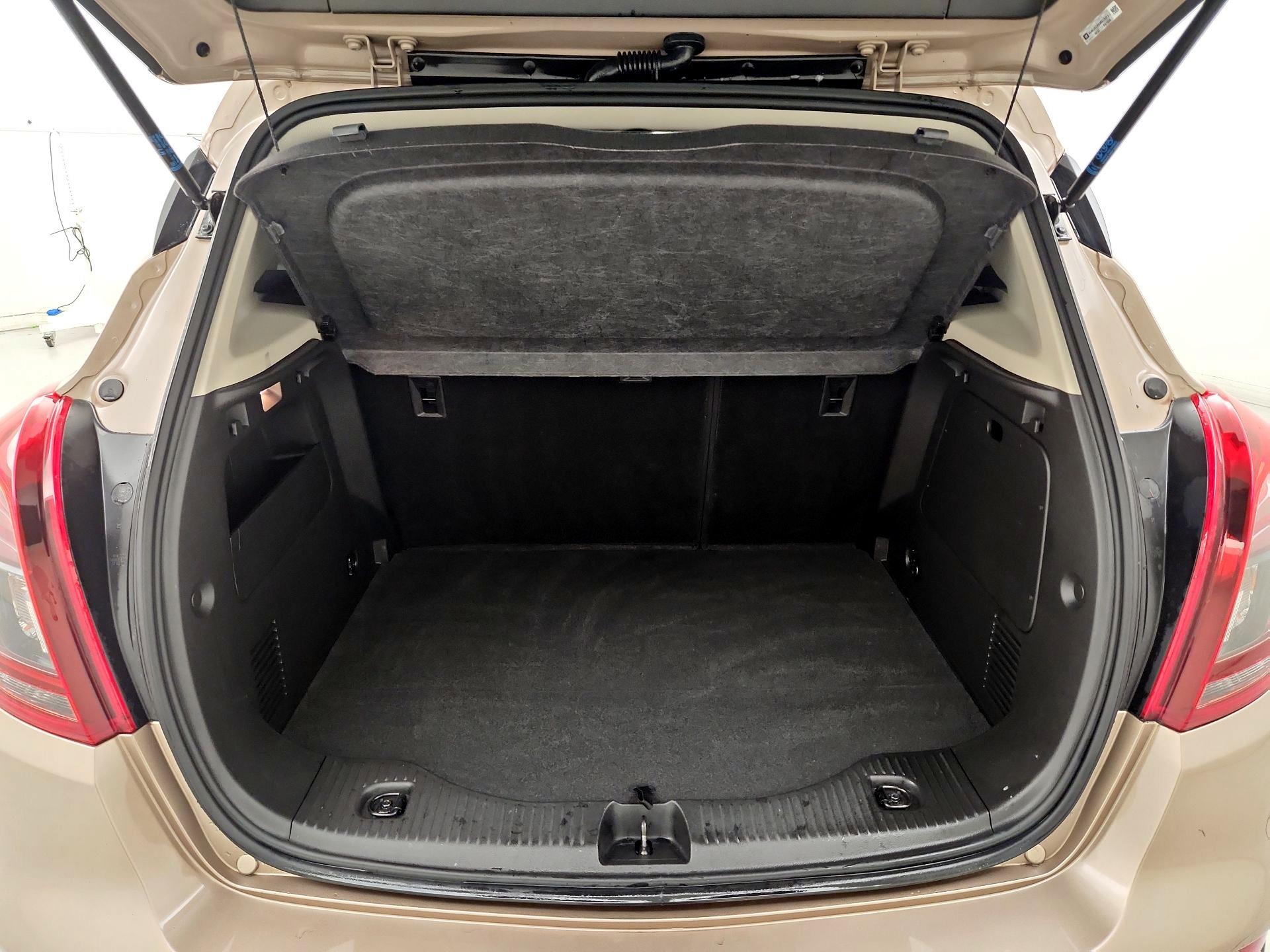 Thumbnail: 2018 Buick Encore - 20