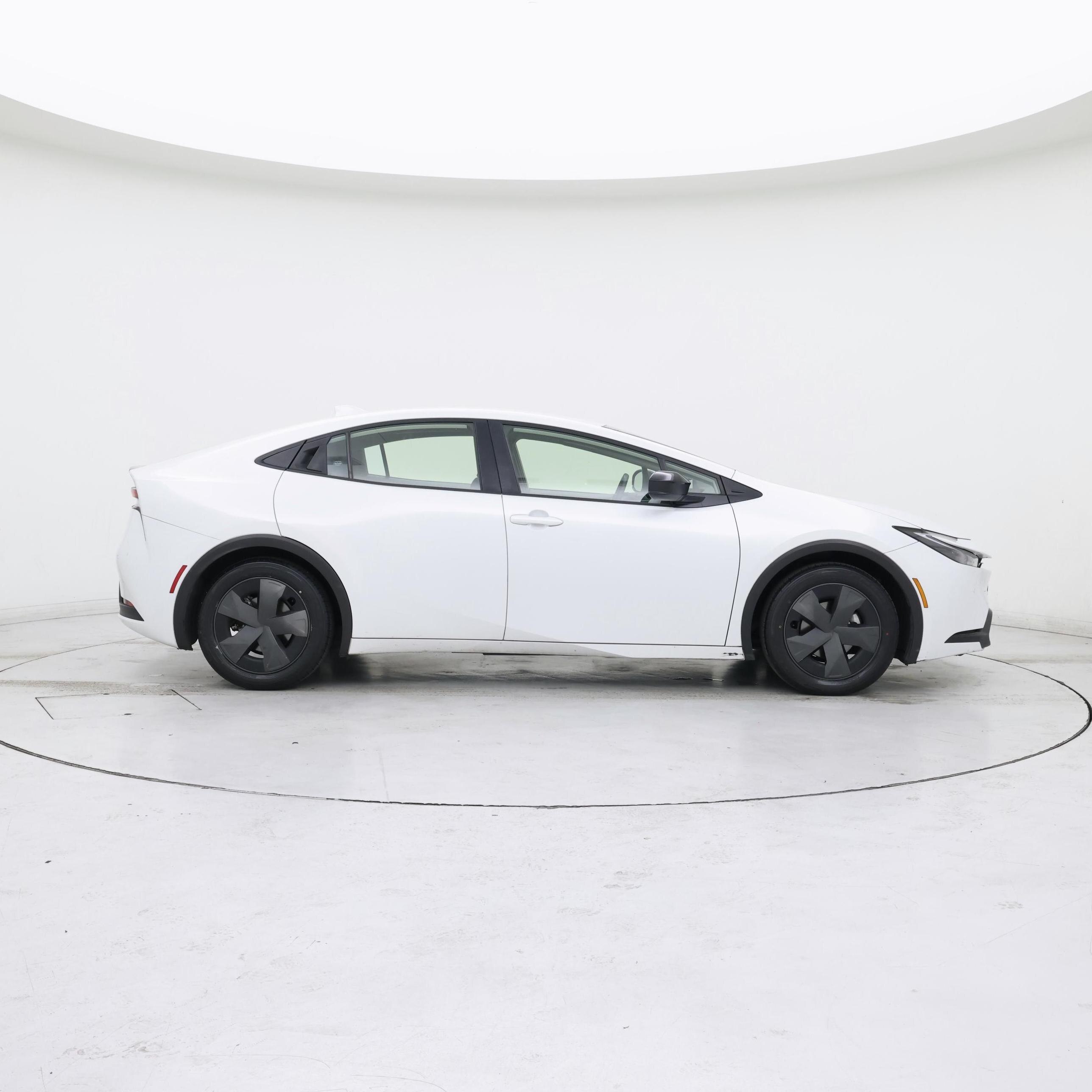 Thumbnail: 2023 Toyota Prius - 7
