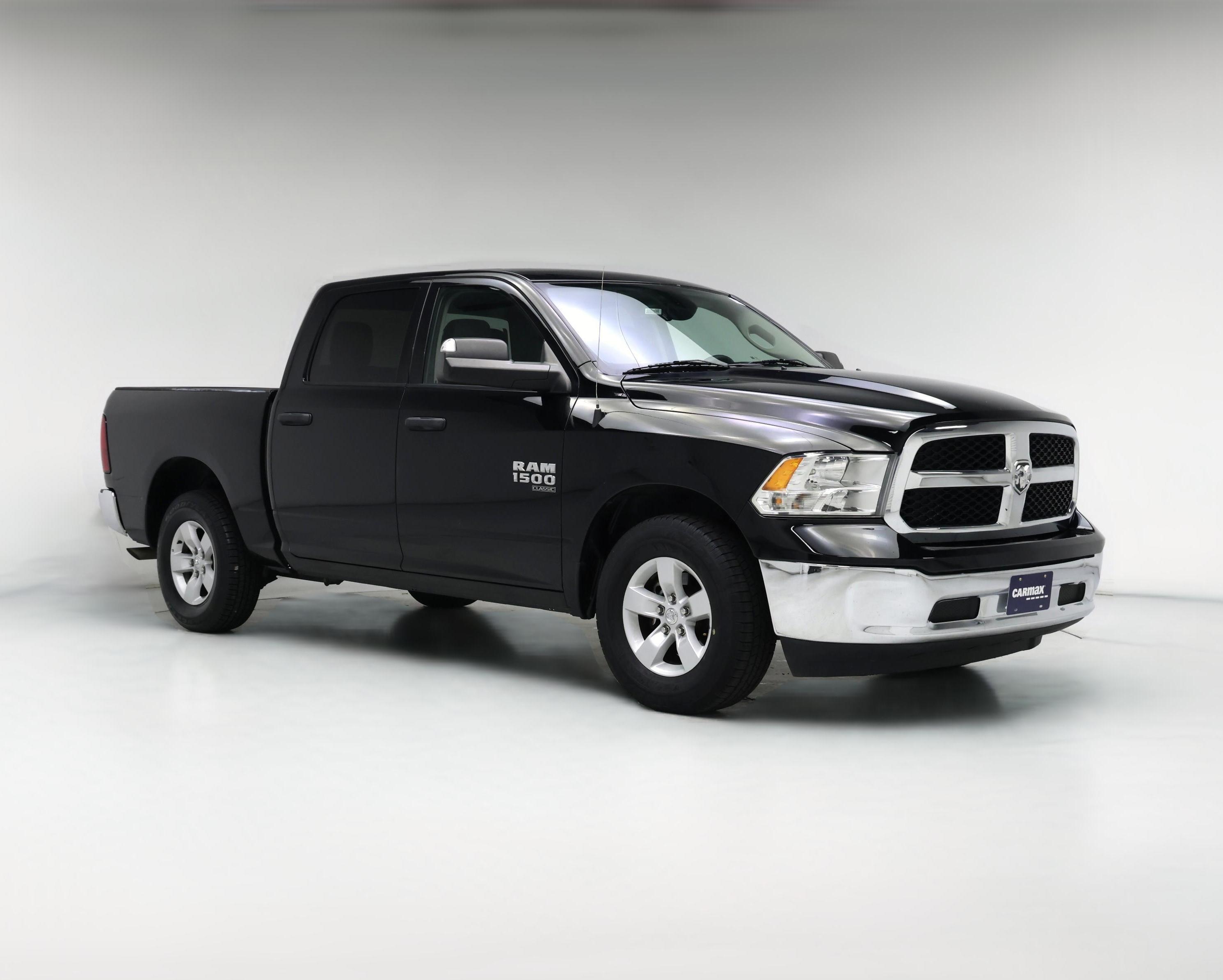 Thumbnail: 2023 RAM 1500 Classic - 1