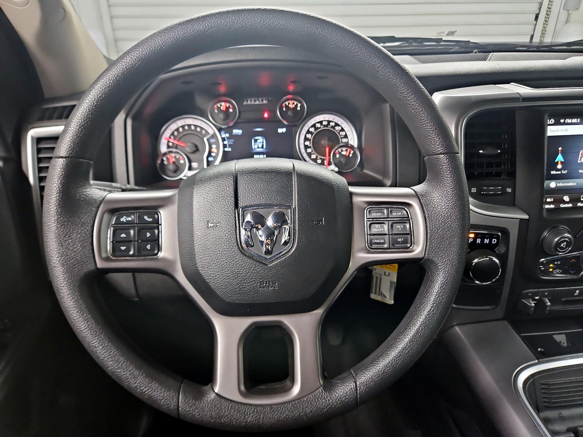 Thumbnail: 2023 RAM 1500 Classic - 10