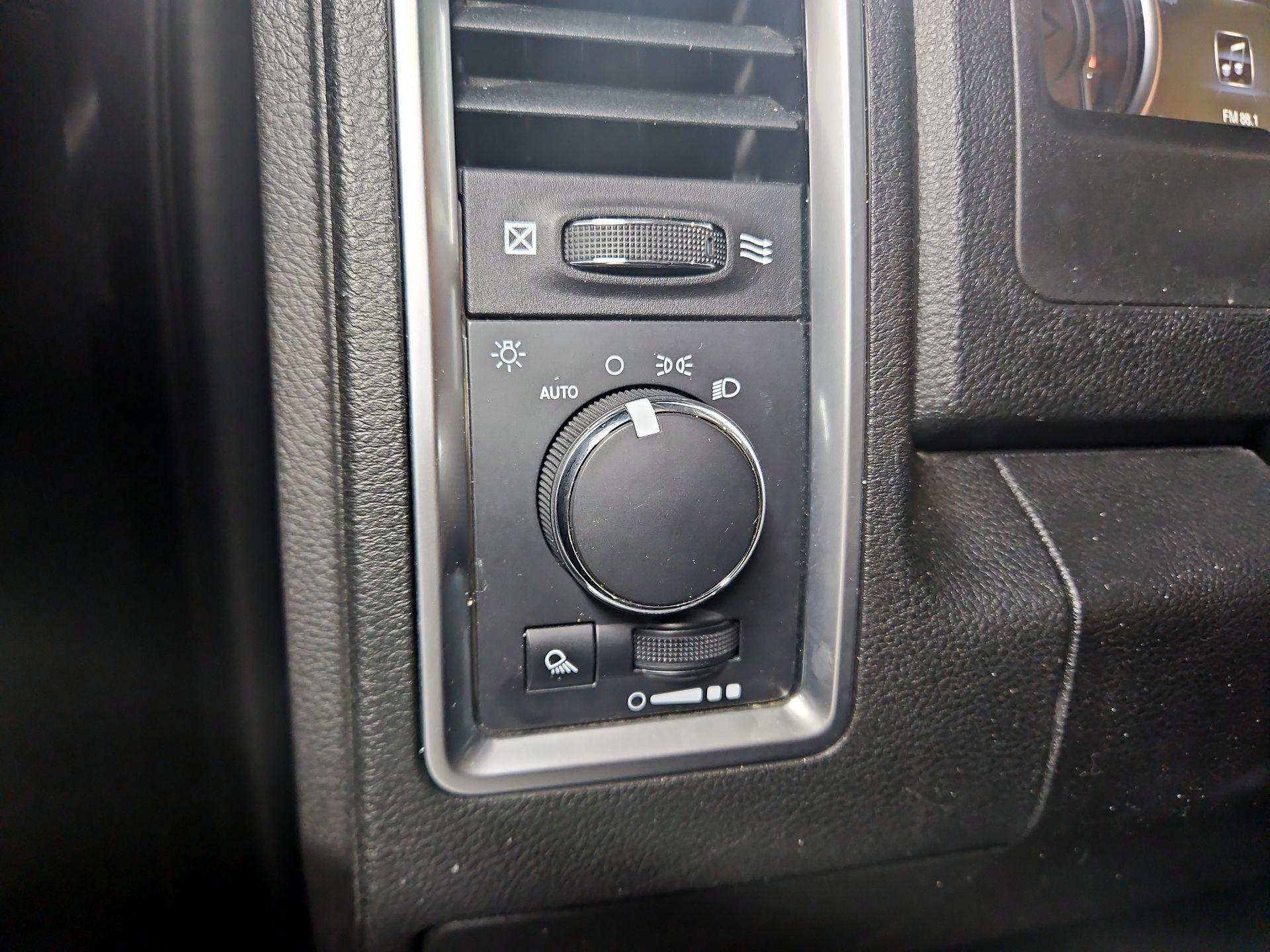 Thumbnail: 2023 RAM 1500 Classic - 13