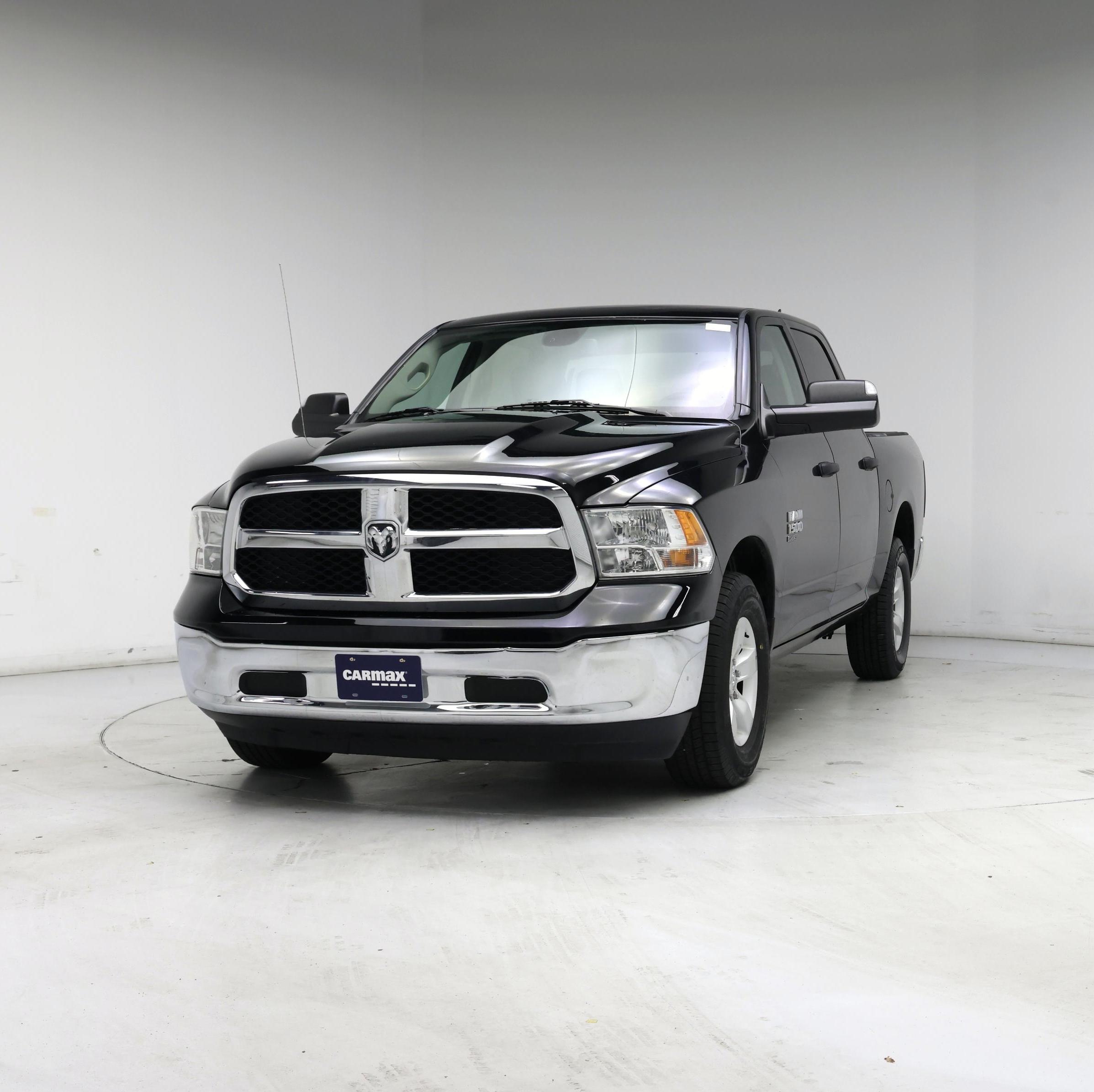 Thumbnail: 2023 RAM 1500 Classic - 4