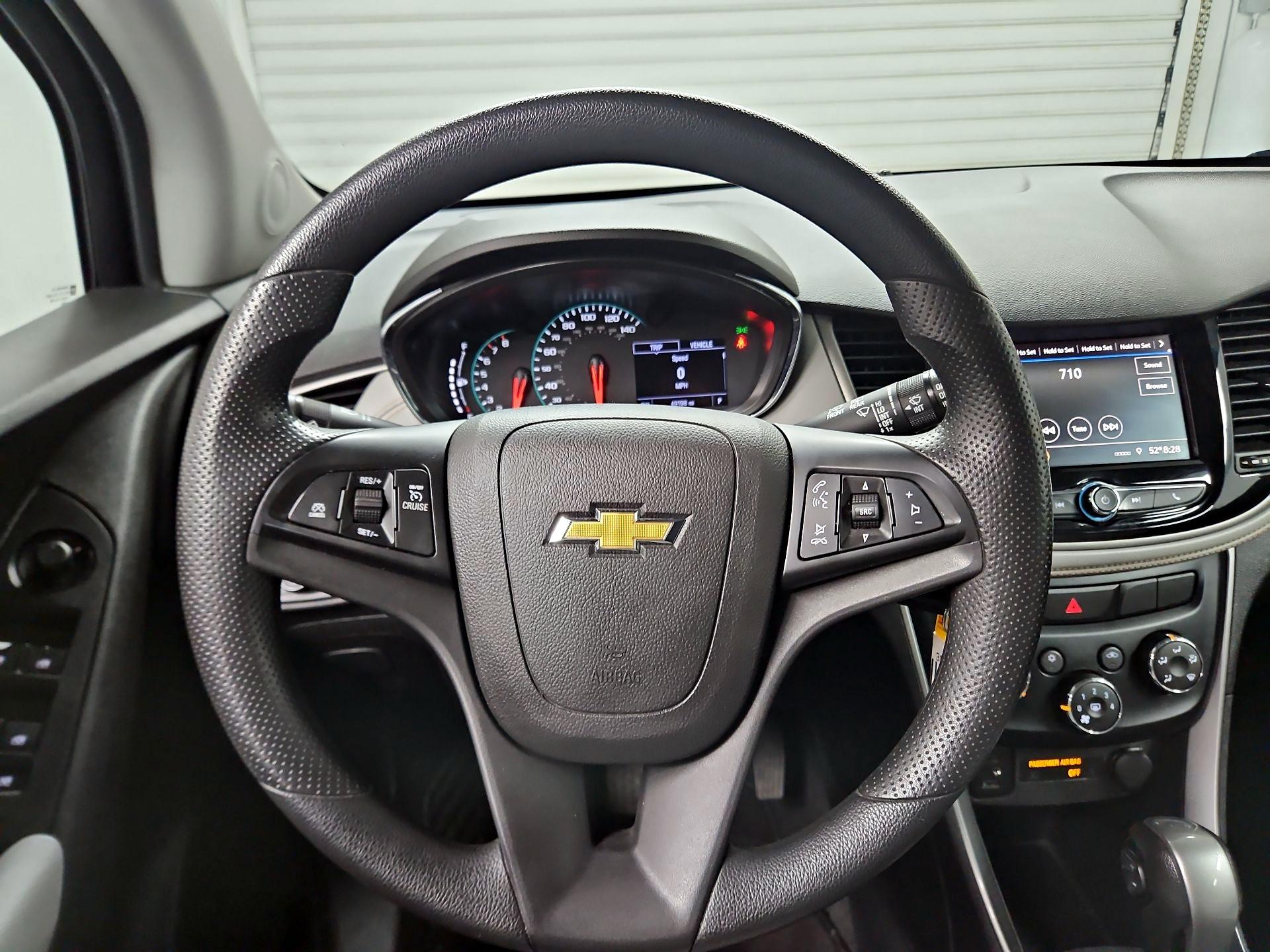 Thumbnail: 2020 Chevrolet Trax - 10