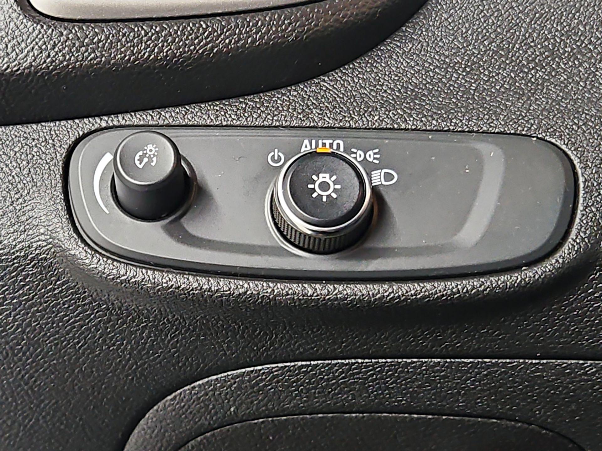 Thumbnail: 2020 Chevrolet Trax - 13