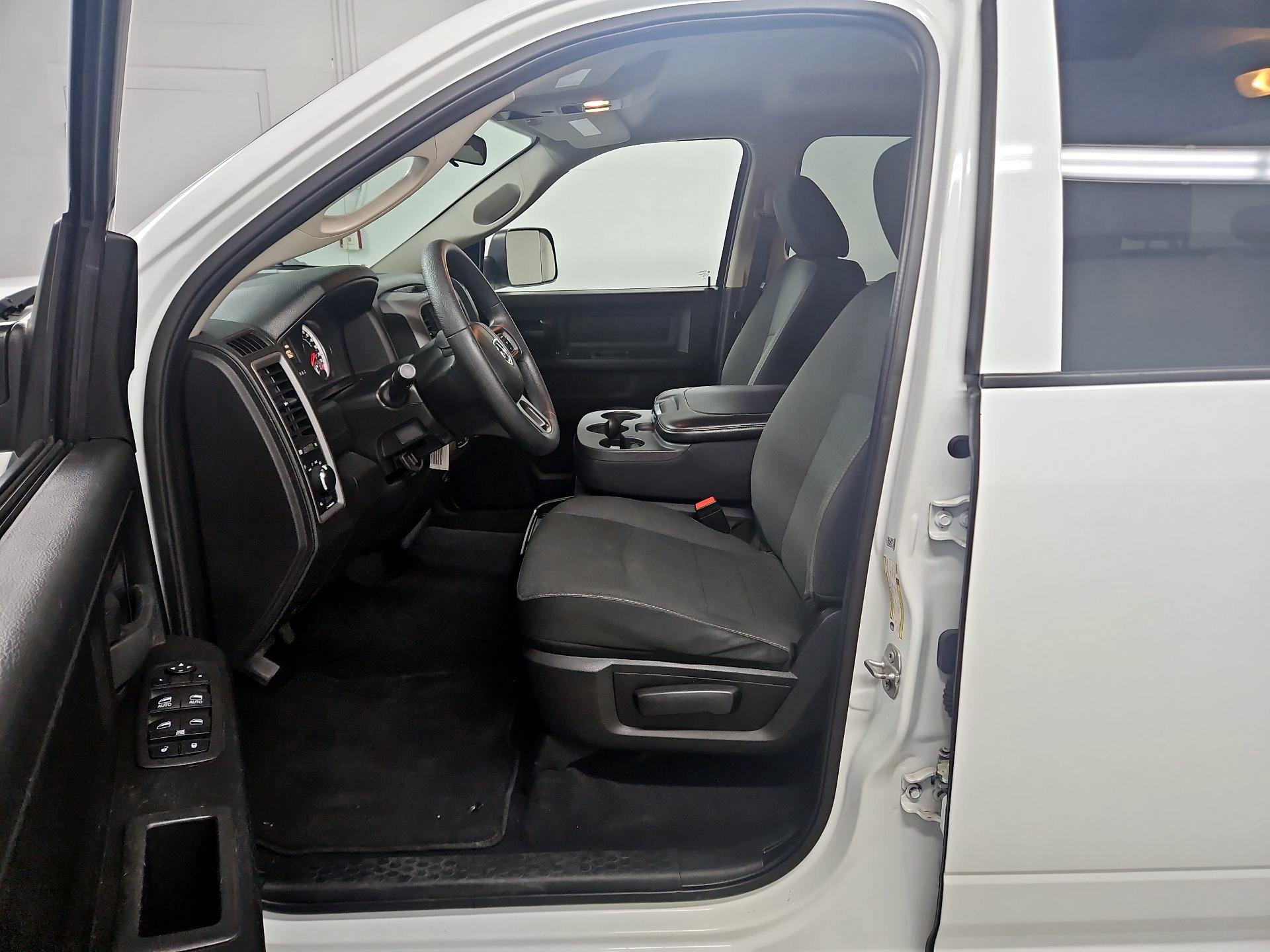 Thumbnail: 2022 RAM 1500 Classic - 11