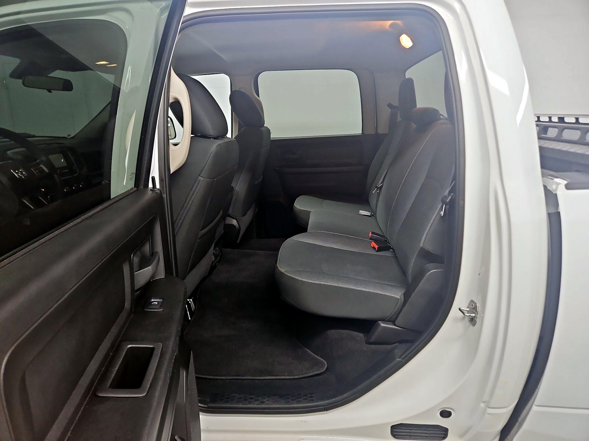 Thumbnail: 2022 RAM 1500 Classic - 19