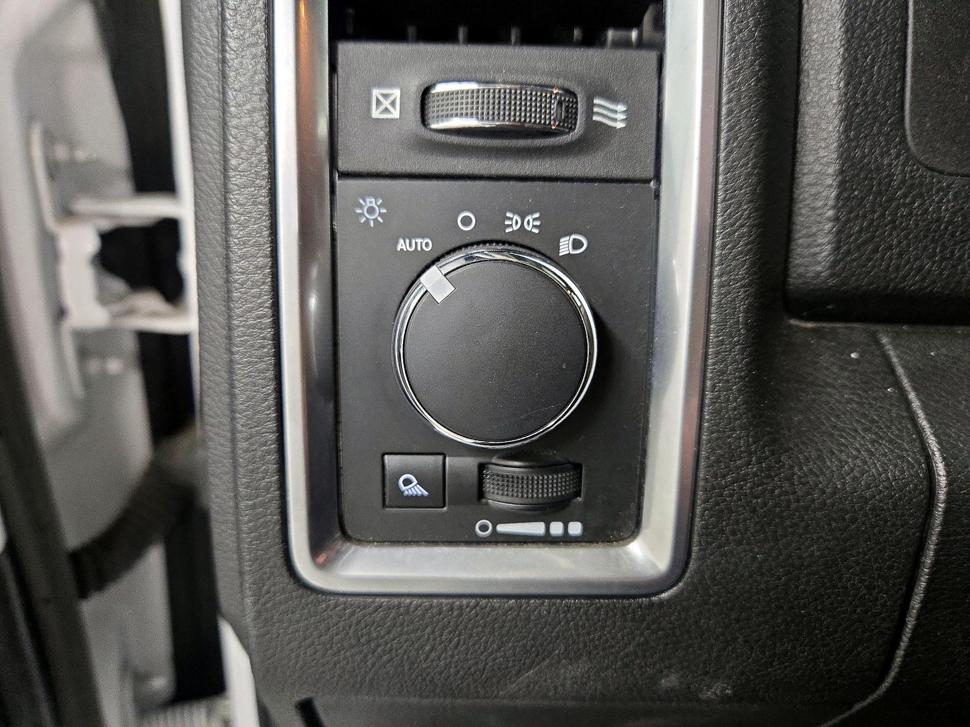 Thumbnail: 2023 RAM 1500 Classic - 13