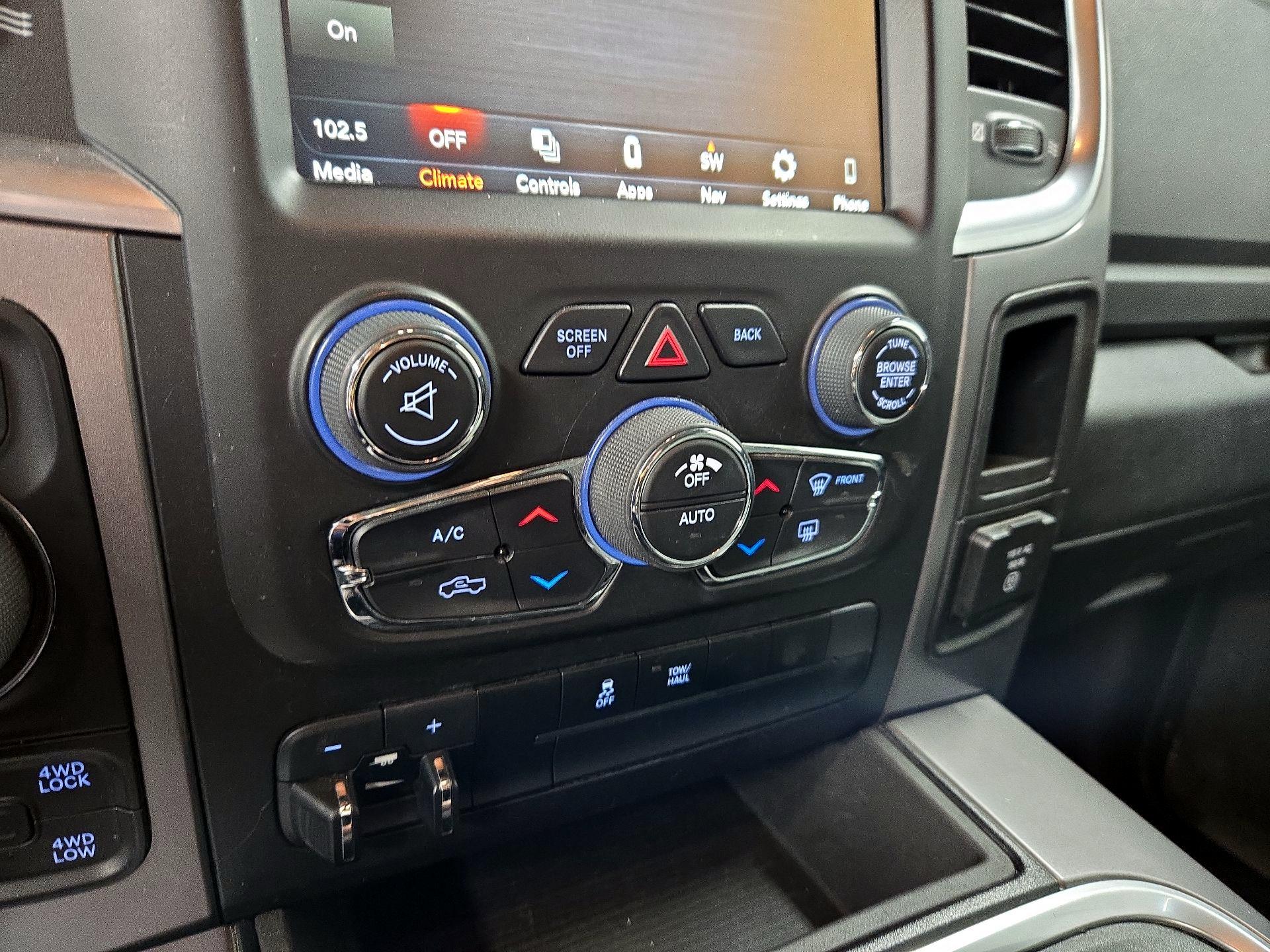 Thumbnail: 2023 RAM 1500 Classic - 17