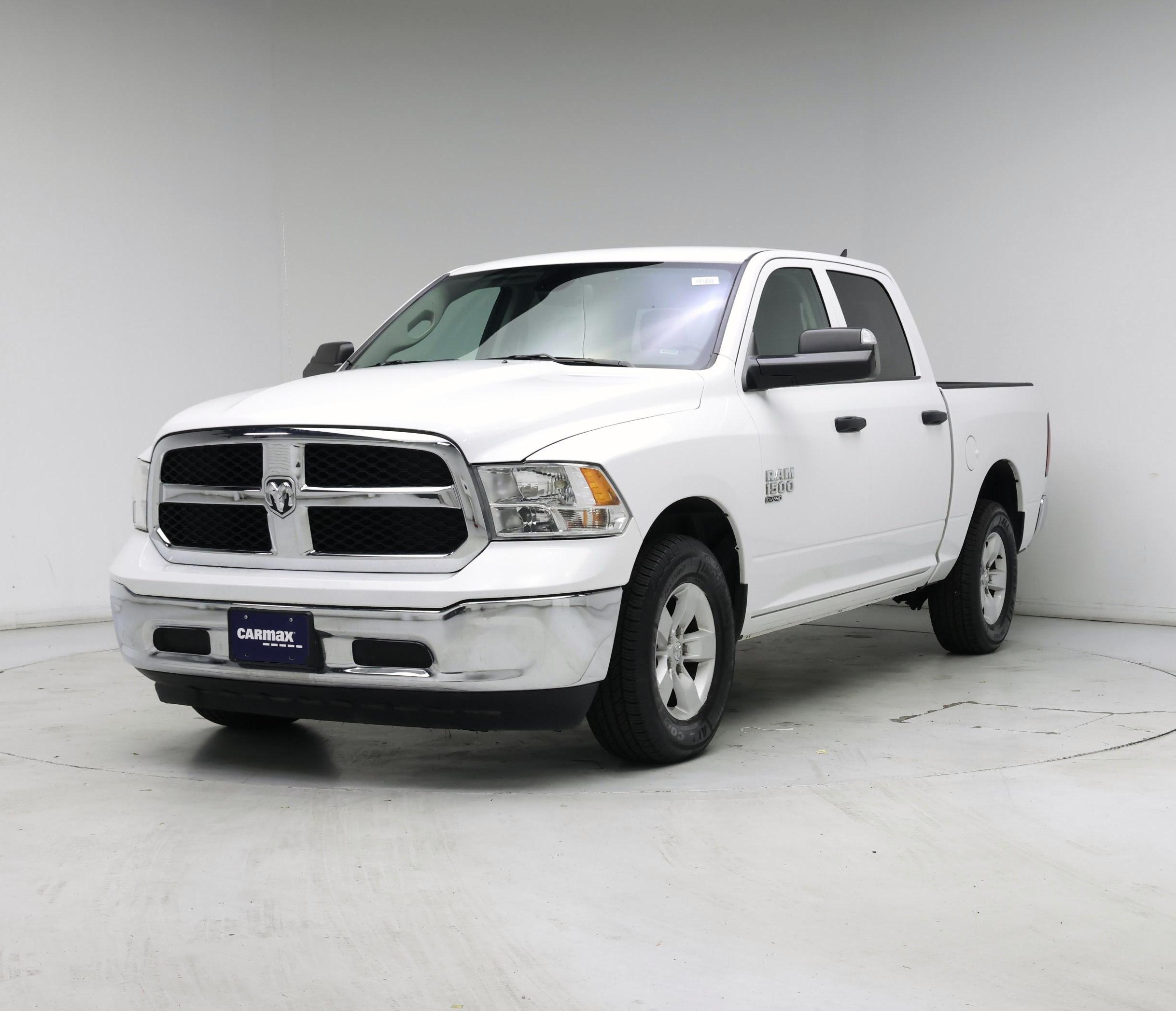 Thumbnail: 2023 RAM 1500 Classic - 4
