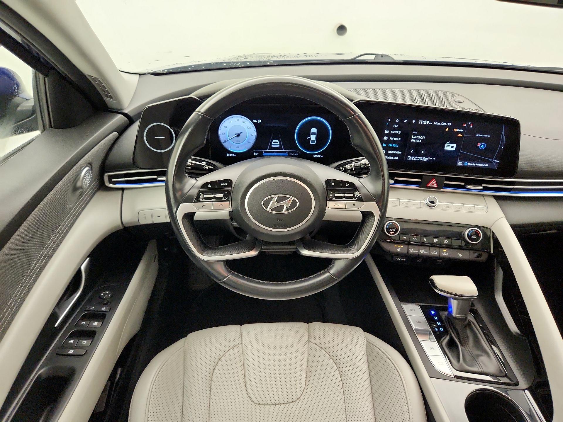 Thumbnail: 2023 Hyundai Elantra - 10