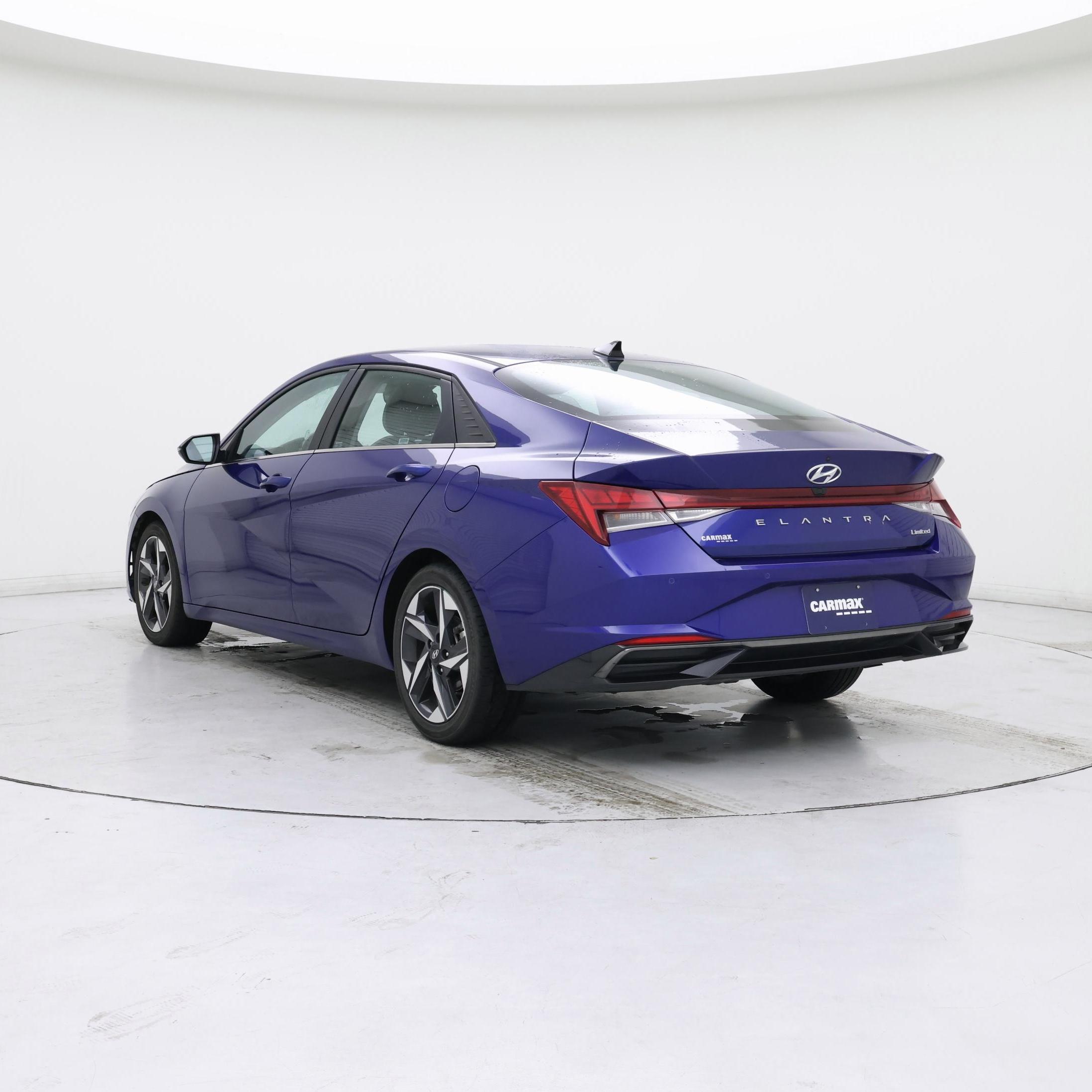 Thumbnail: 2023 Hyundai Elantra - 2