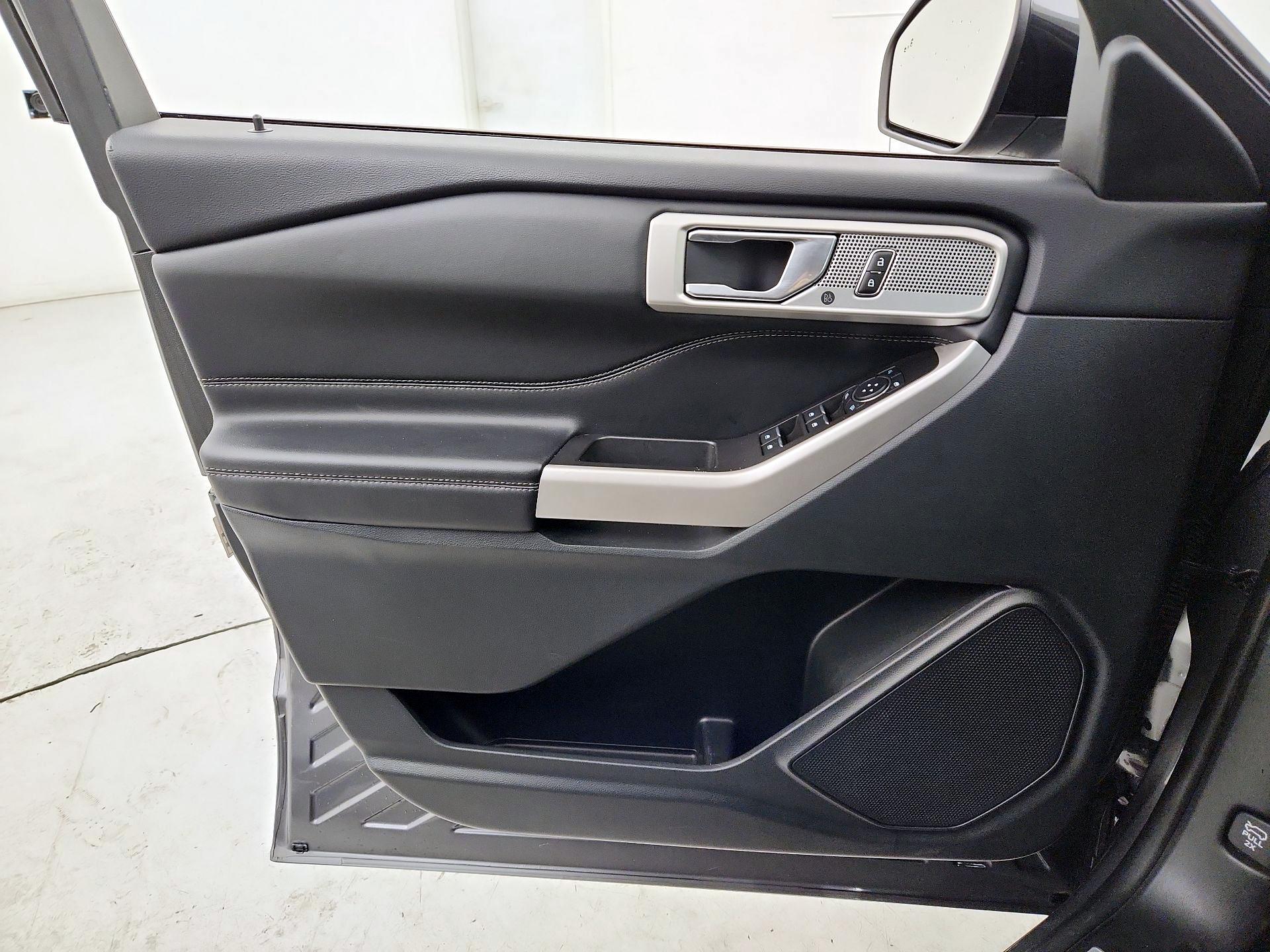 Thumbnail: 2023 Ford Explorer - 12