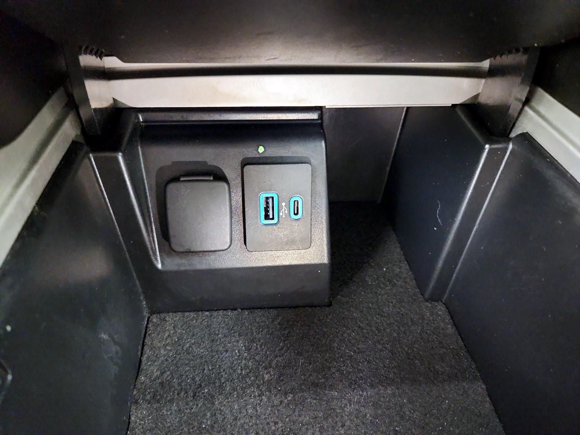 Thumbnail: 2023 Ford Explorer - 19