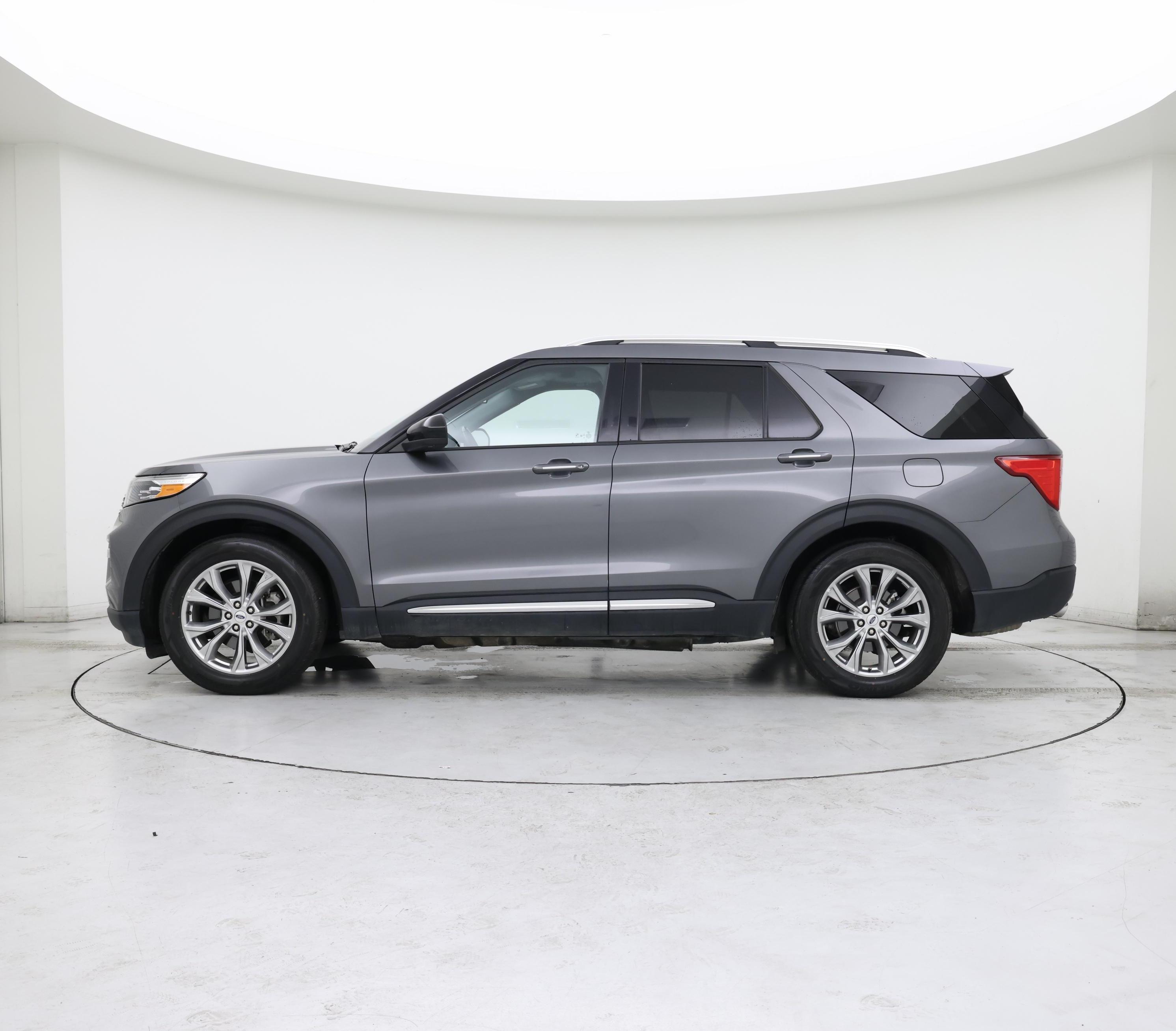 Thumbnail: 2023 Ford Explorer - 3