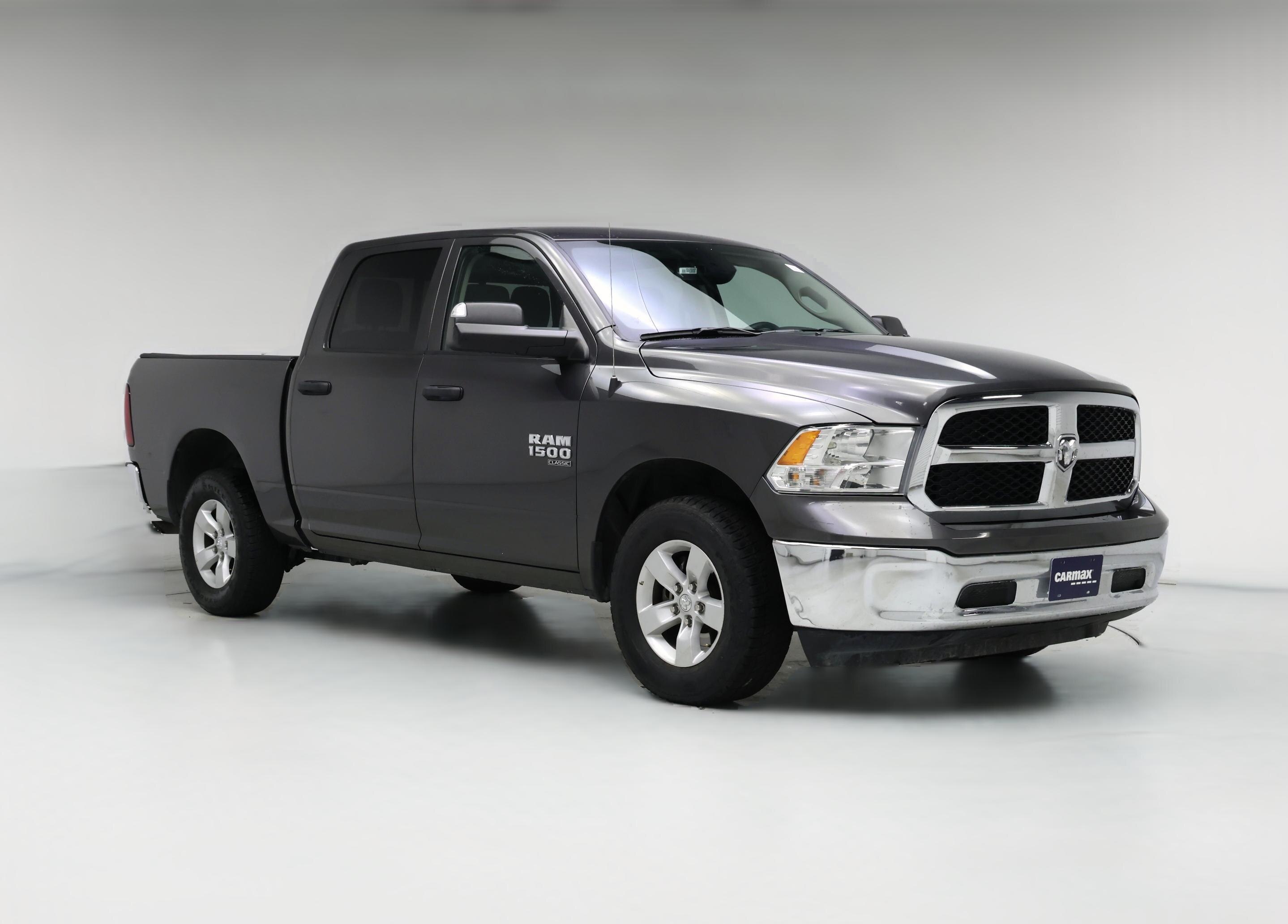 Thumbnail: 2023 RAM 1500 Classic - 1