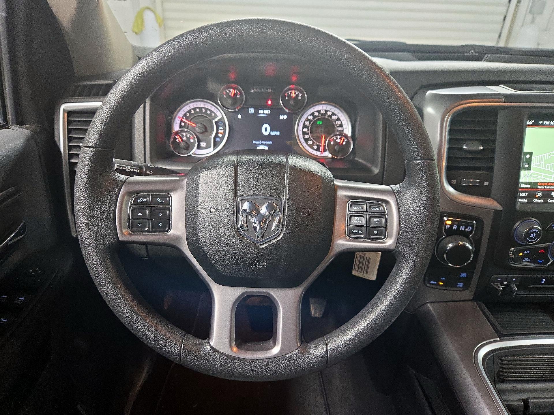 Thumbnail: 2023 RAM 1500 Classic - 10