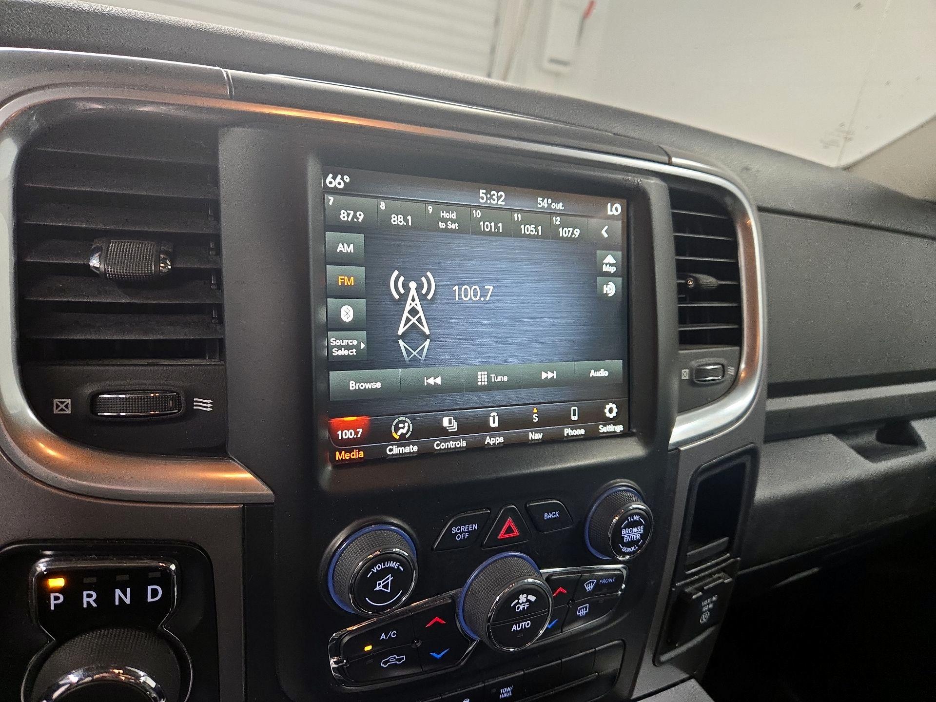 Thumbnail: 2023 RAM 1500 Classic - 16