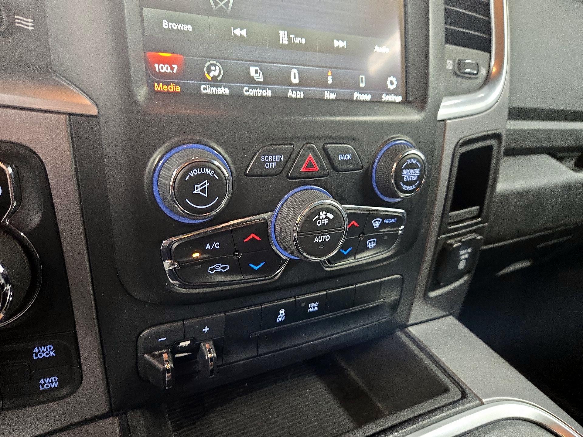 Thumbnail: 2023 RAM 1500 Classic - 17