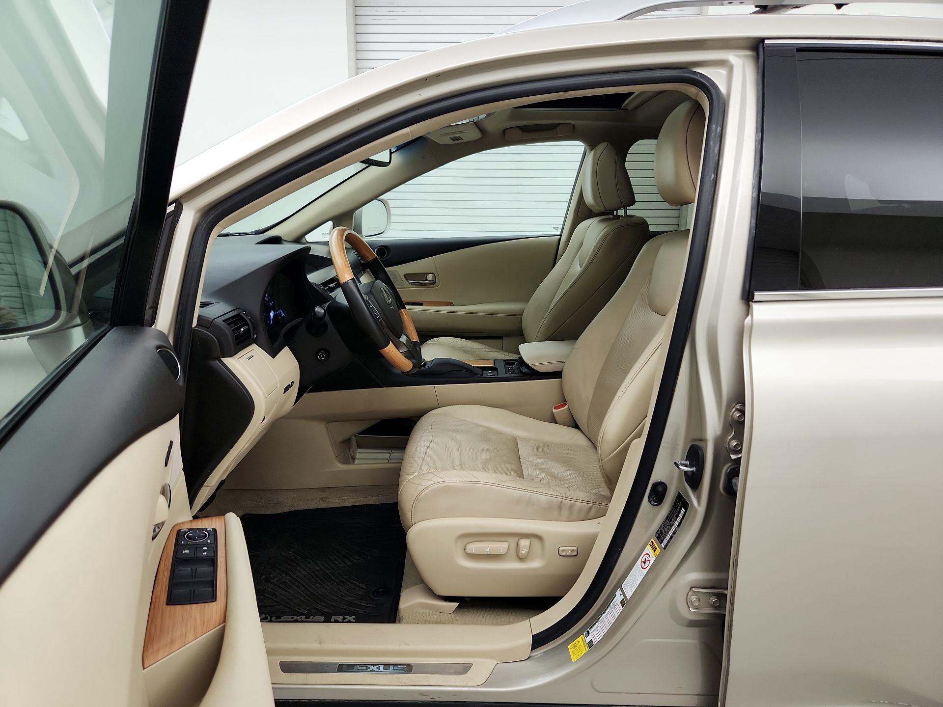 Thumbnail: 2015 Lexus RX - 11