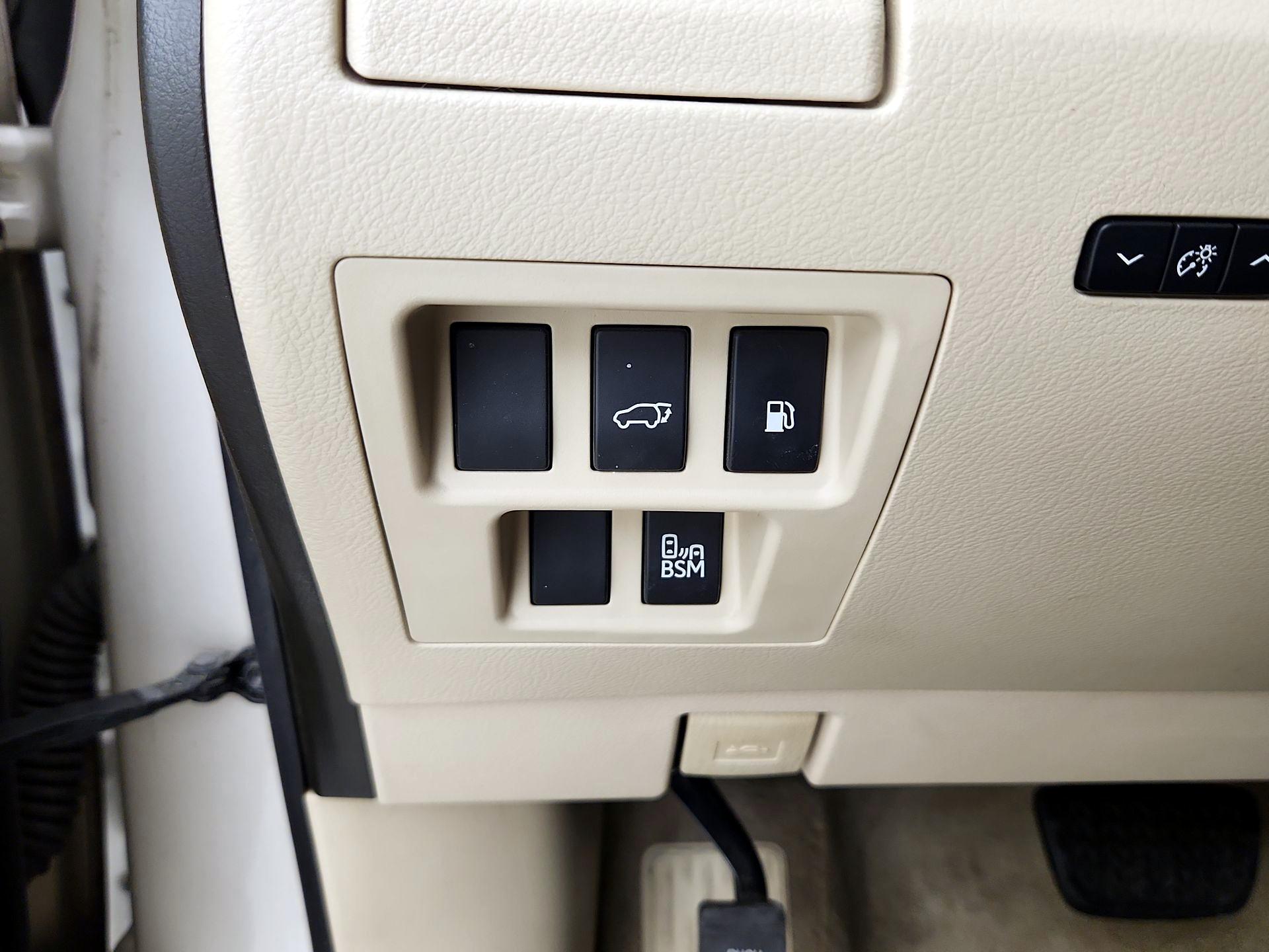 Thumbnail: 2015 Lexus RX - 13