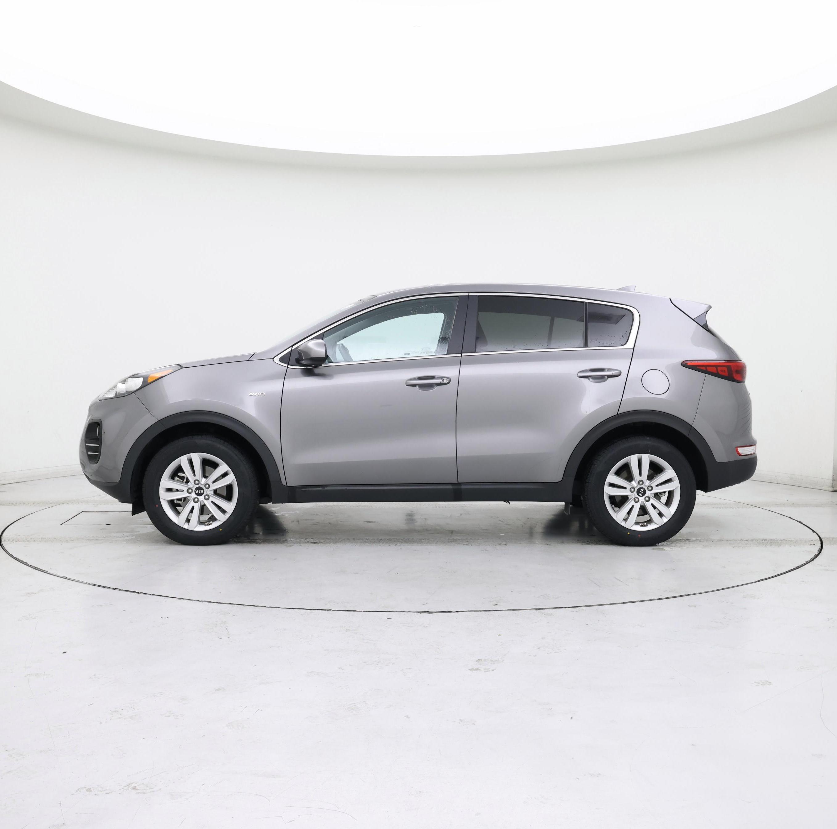 Thumbnail: 2018 Kia Sportage - 3
